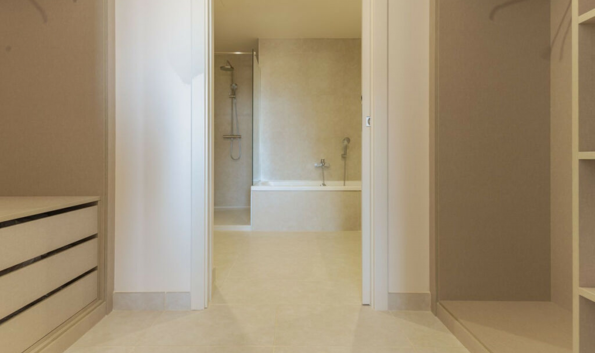 Resale - Apartment -
La Cala de Mijas