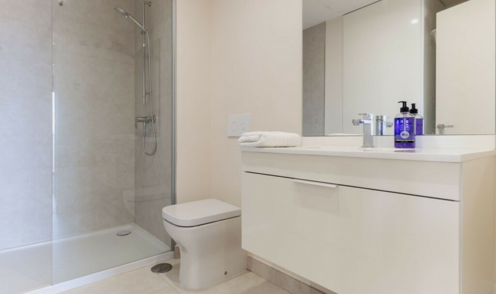 Resale - Apartment -
La Cala de Mijas
