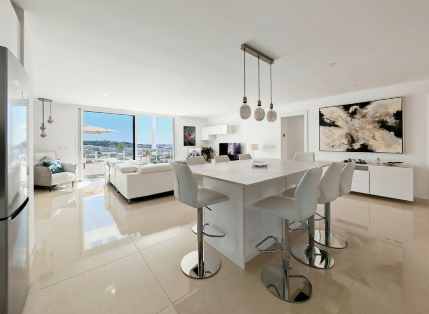 Resale - Apartment -
La Cala de Mijas