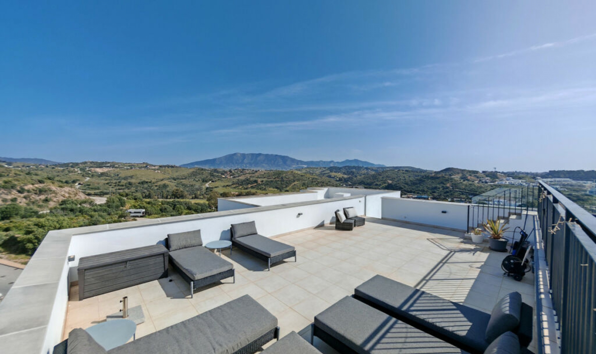Resale - Apartment -
La Cala de Mijas