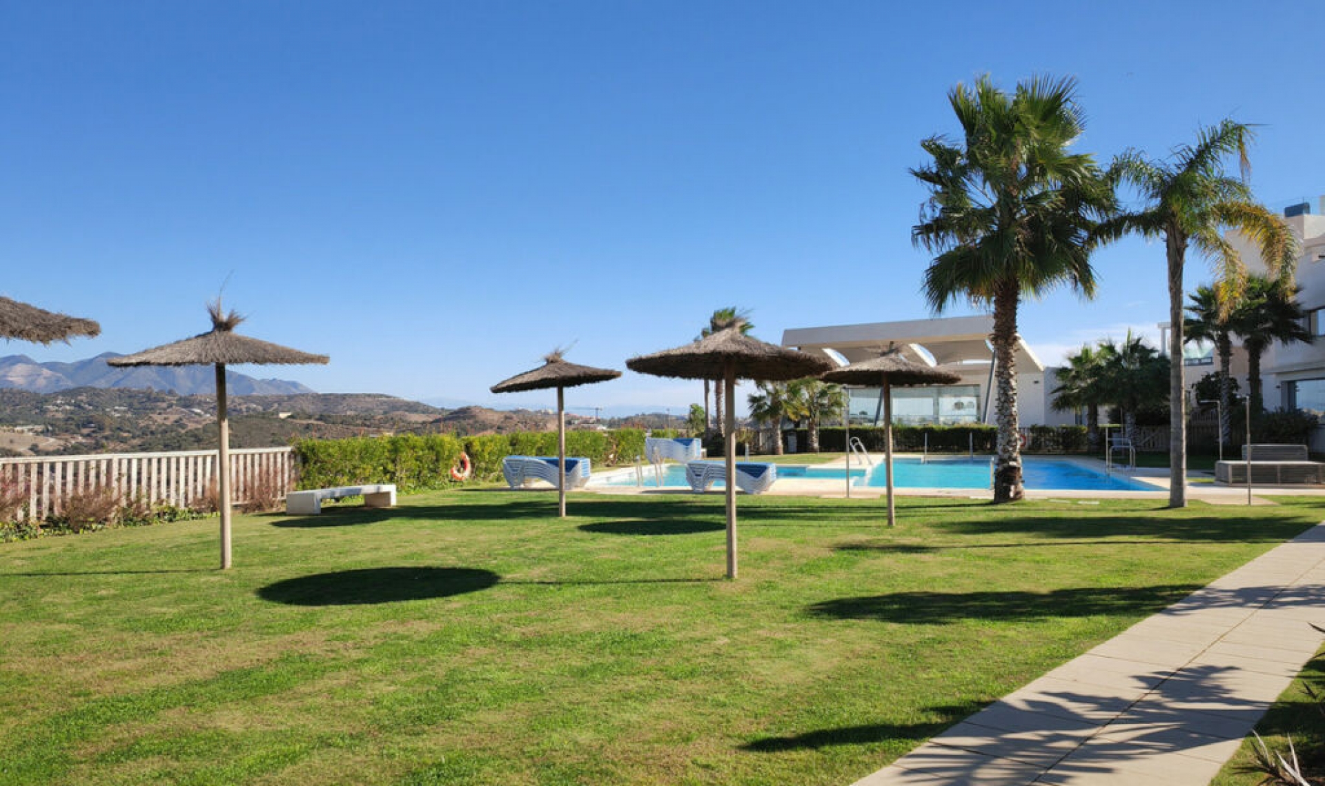 Resale - Apartment -
La Cala de Mijas