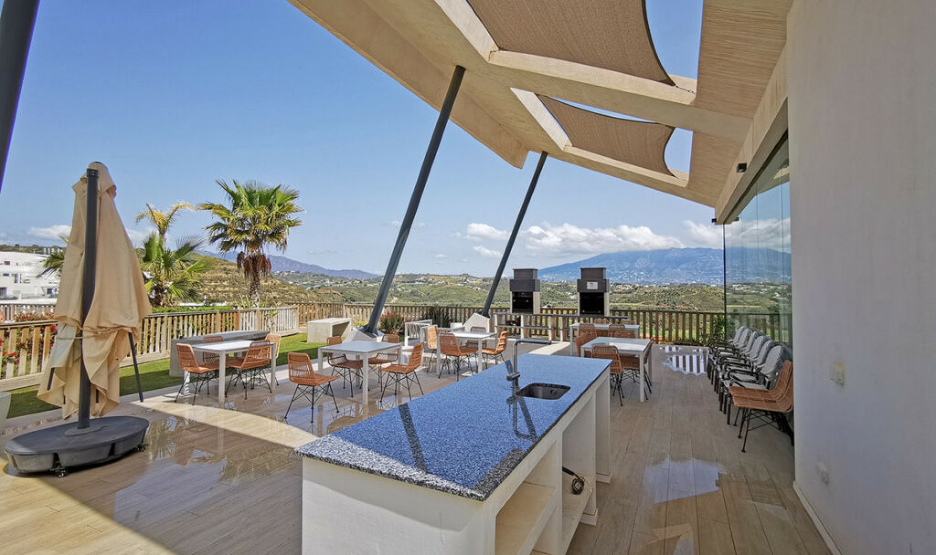 Resale - Apartment -
La Cala de Mijas