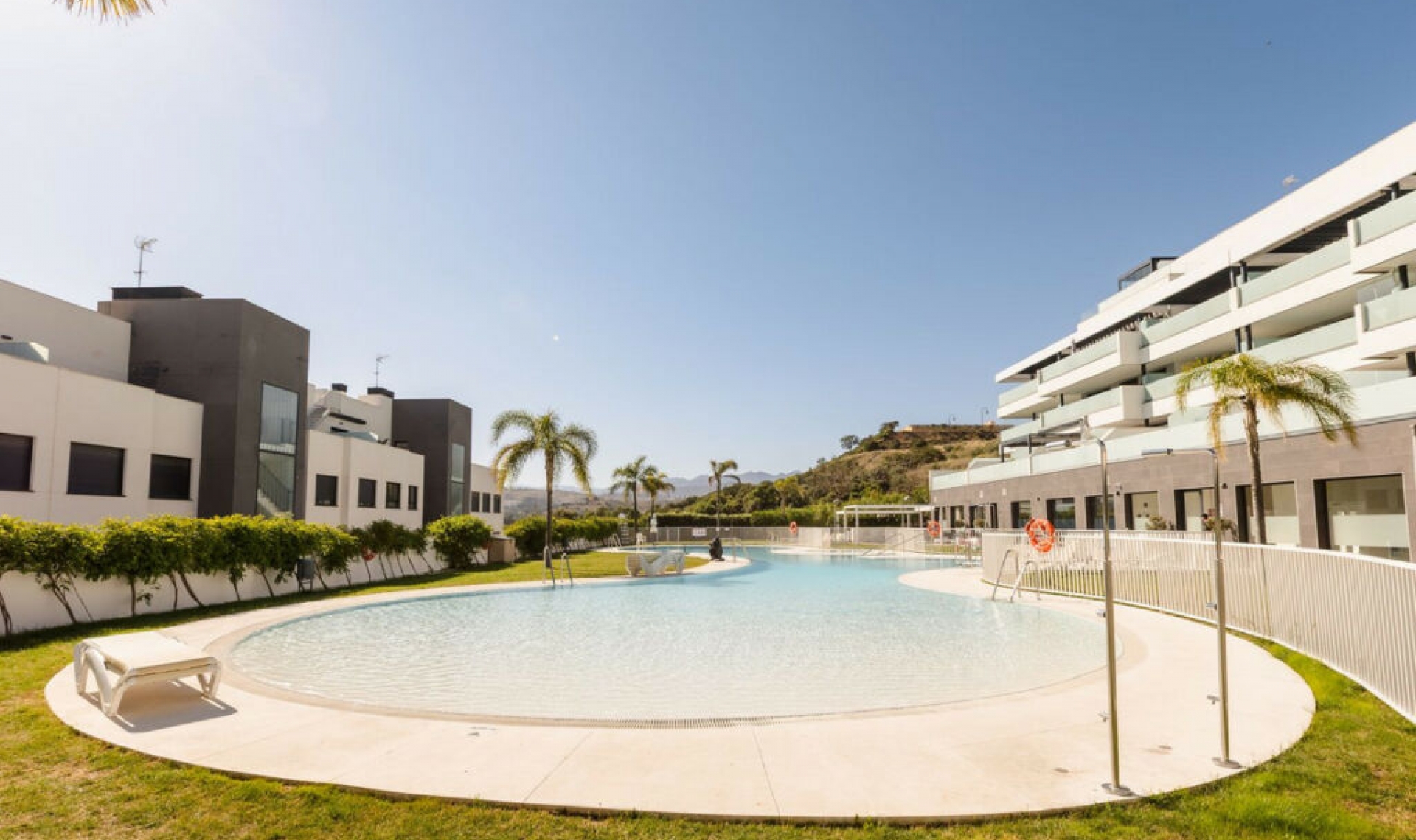 Resale - Apartment -
La Cala de Mijas