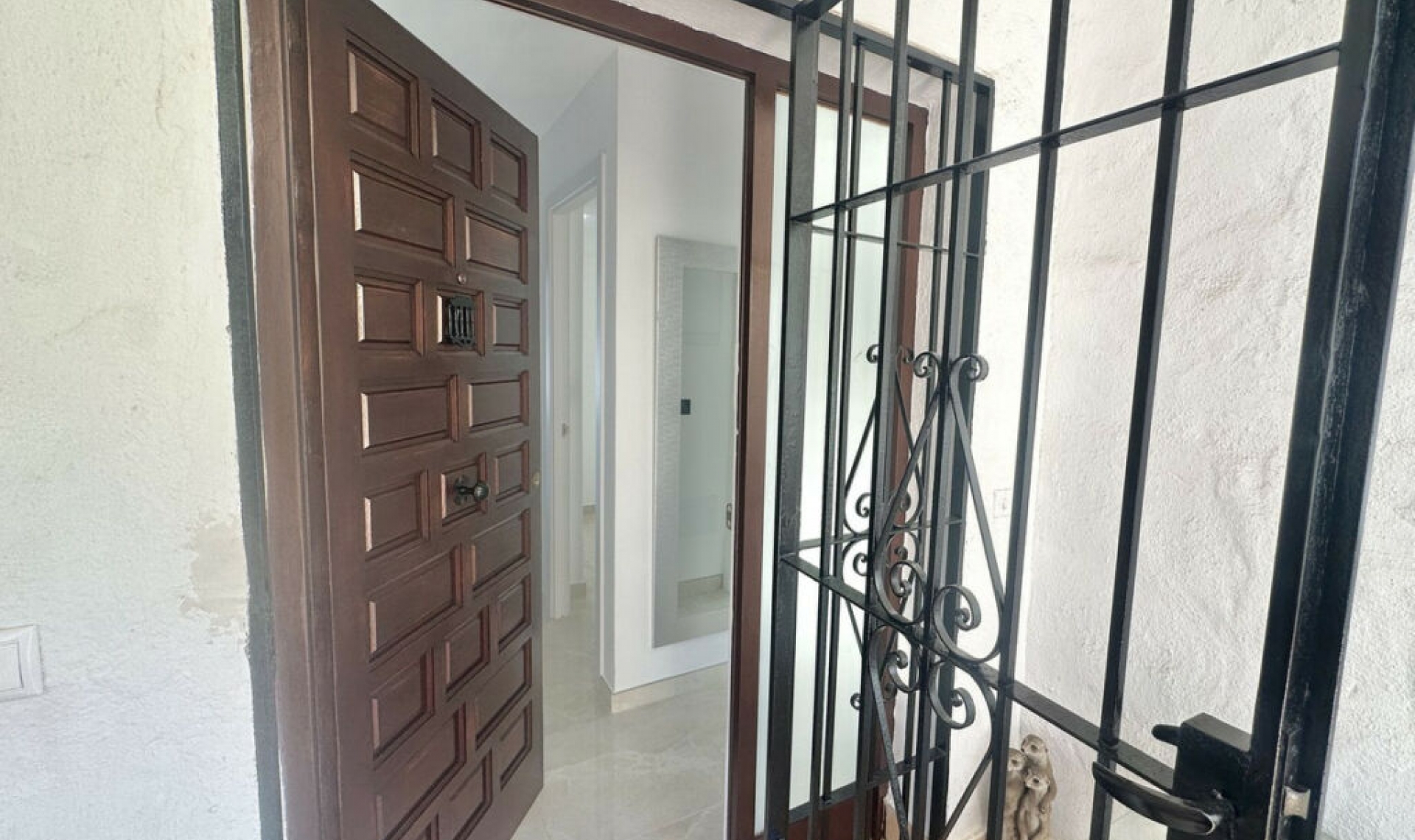 Resale - Apartment -
La Cala de Mijas