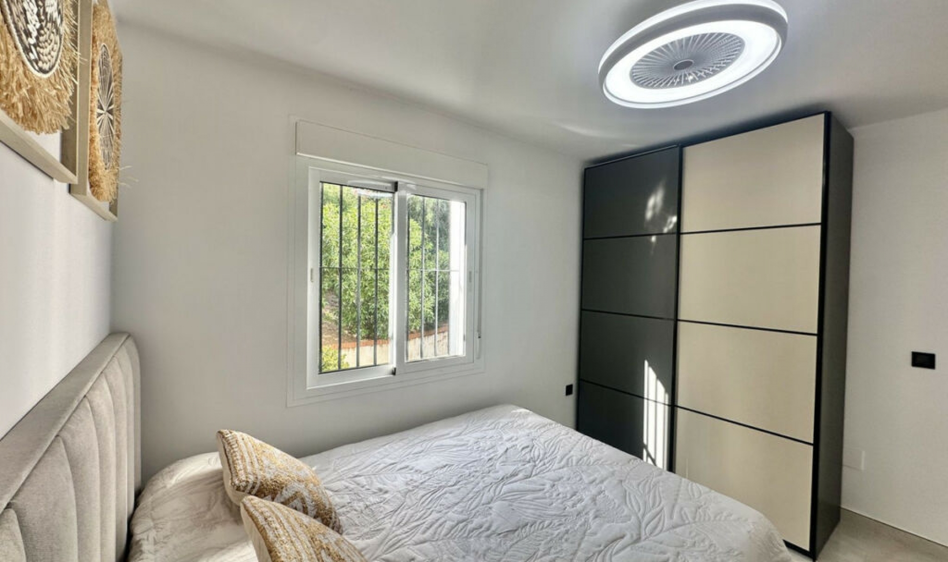 Resale - Apartment -
La Cala de Mijas