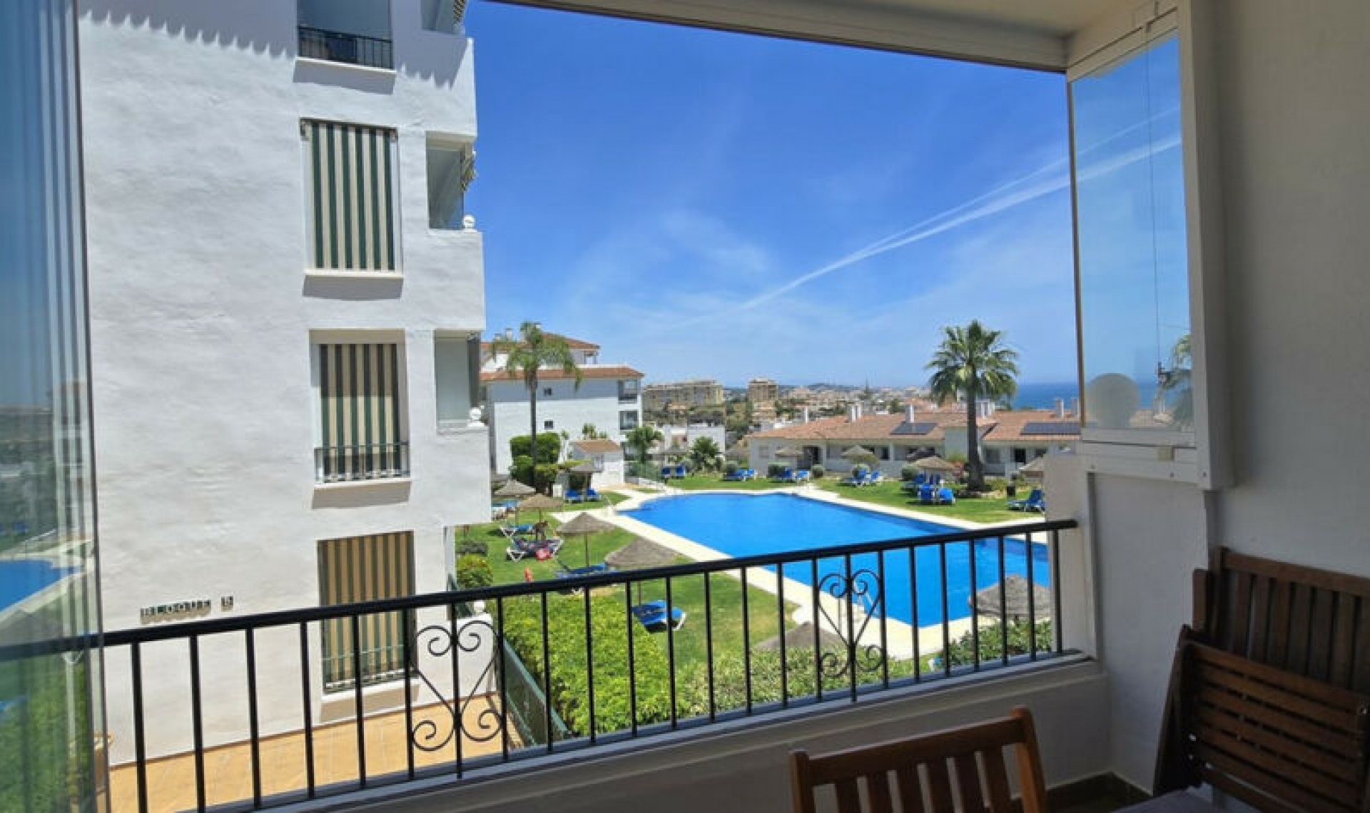 Resale - Apartment -
La Cala de Mijas
