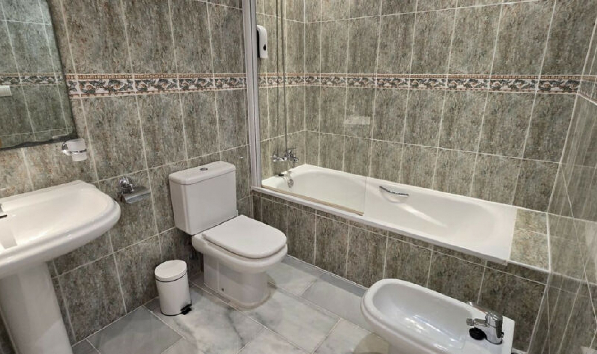 Resale - Apartment -
La Cala de Mijas