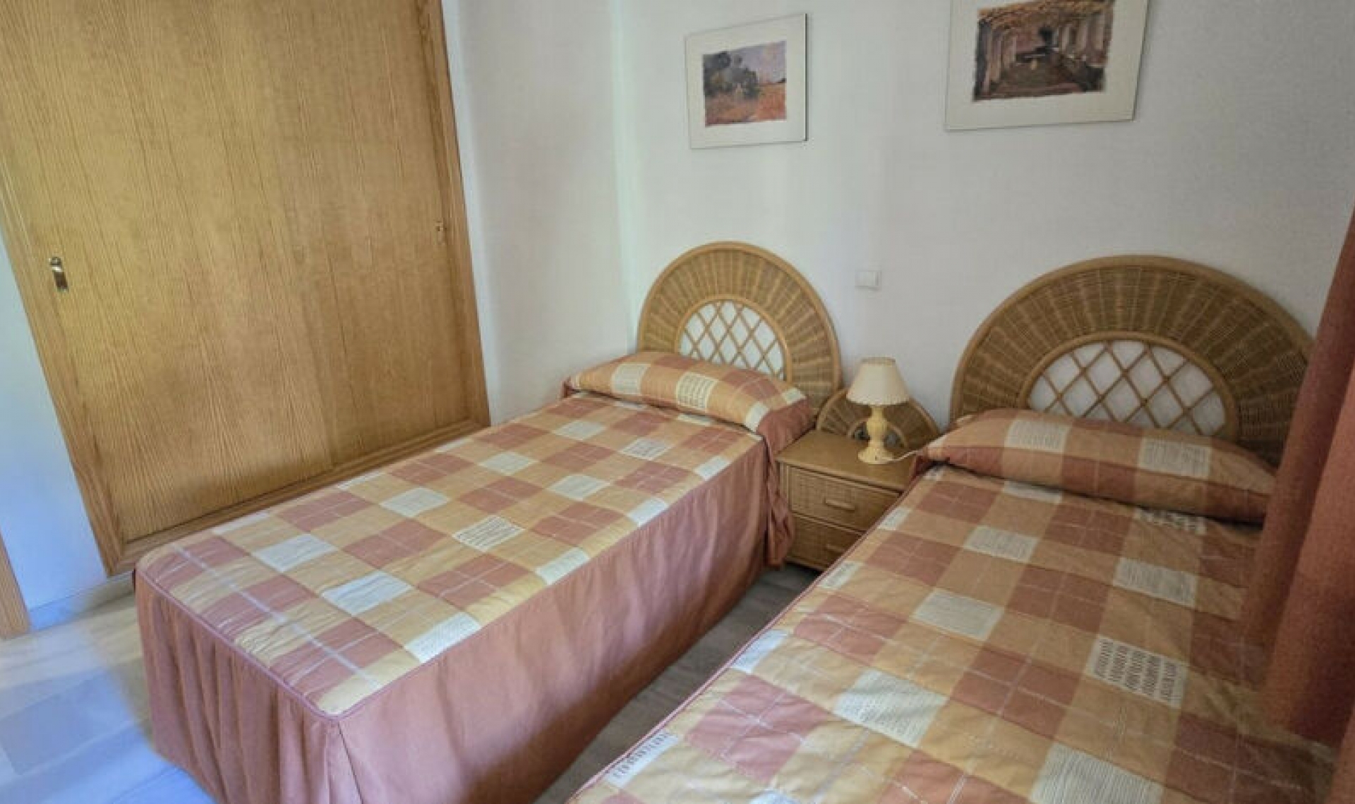 Resale - Apartment -
La Cala de Mijas