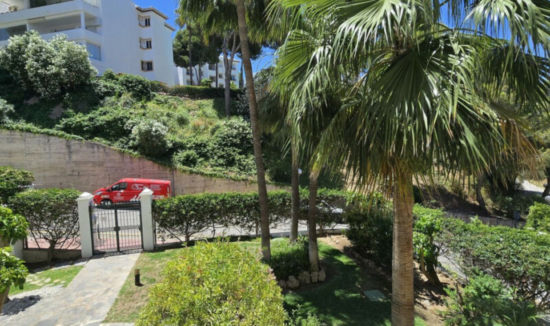 Resale - Apartment -
La Cala de Mijas