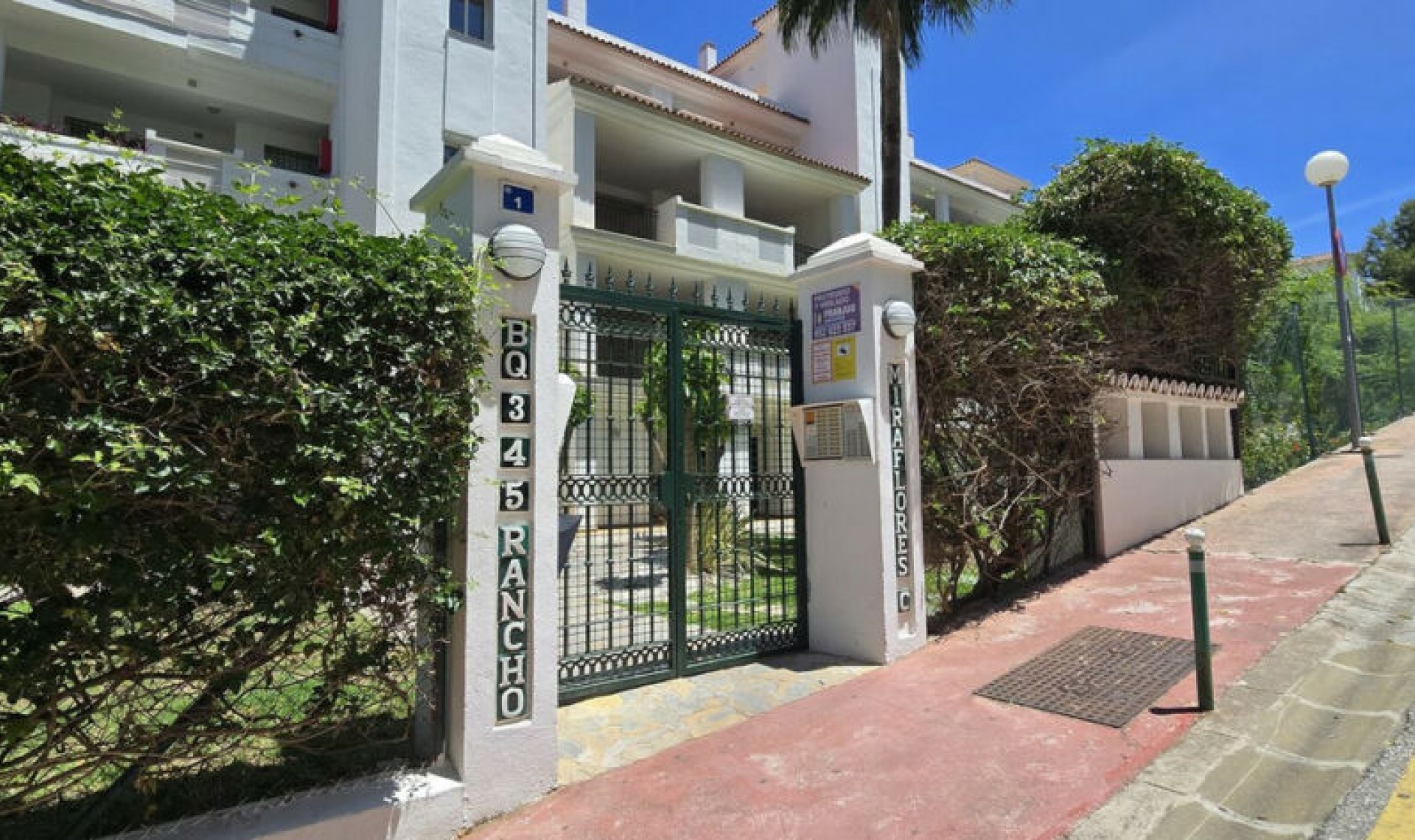 Resale - Apartment -
La Cala de Mijas