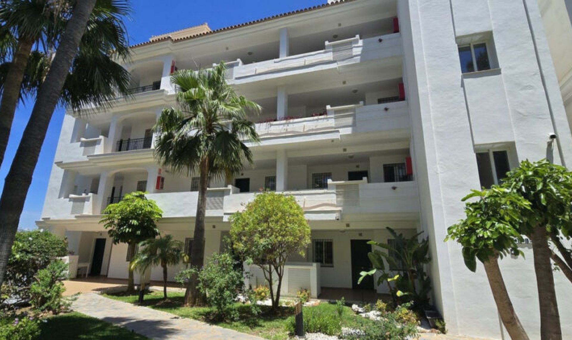 Resale - Apartment -
La Cala de Mijas
