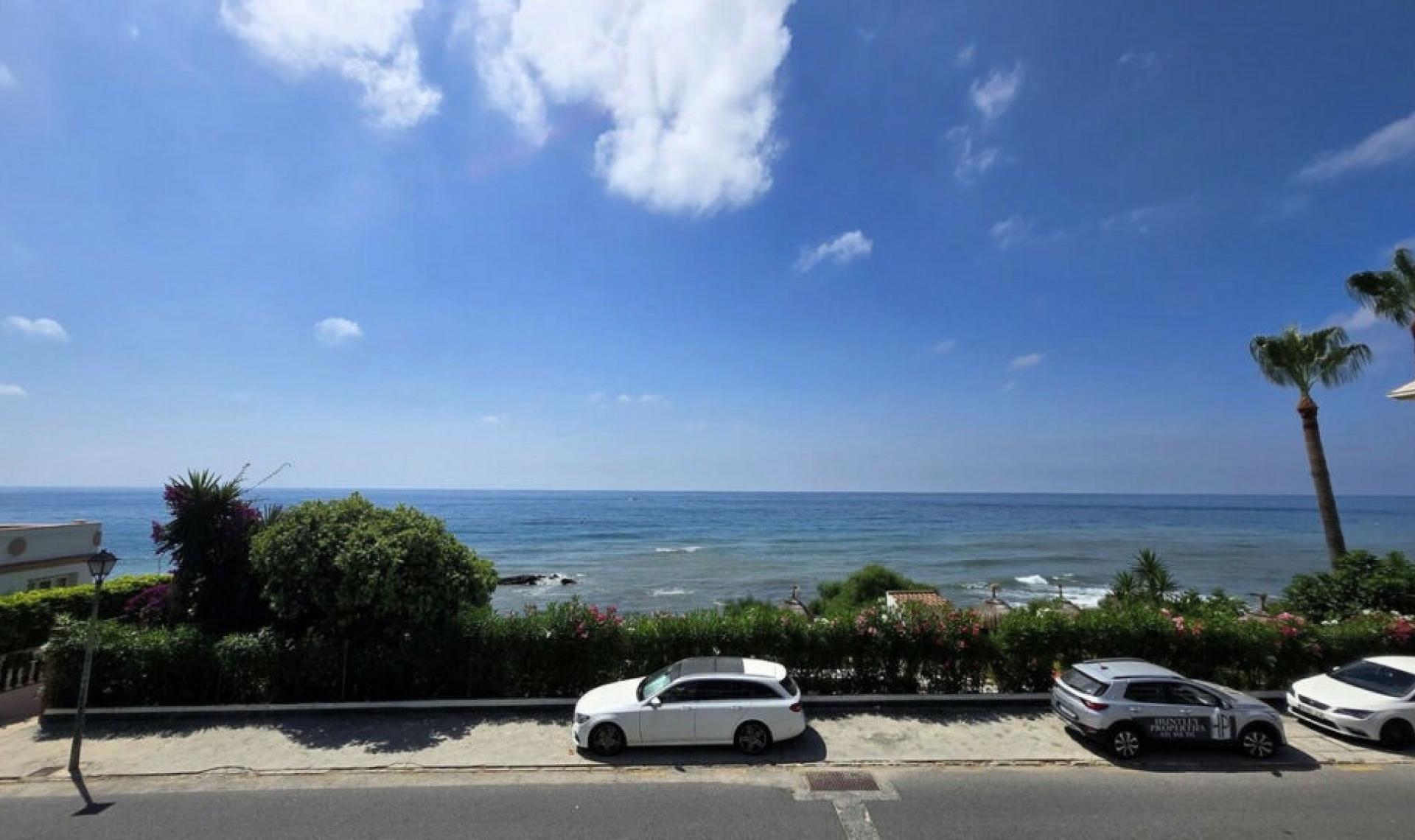Resale - Apartment -
La Cala de Mijas