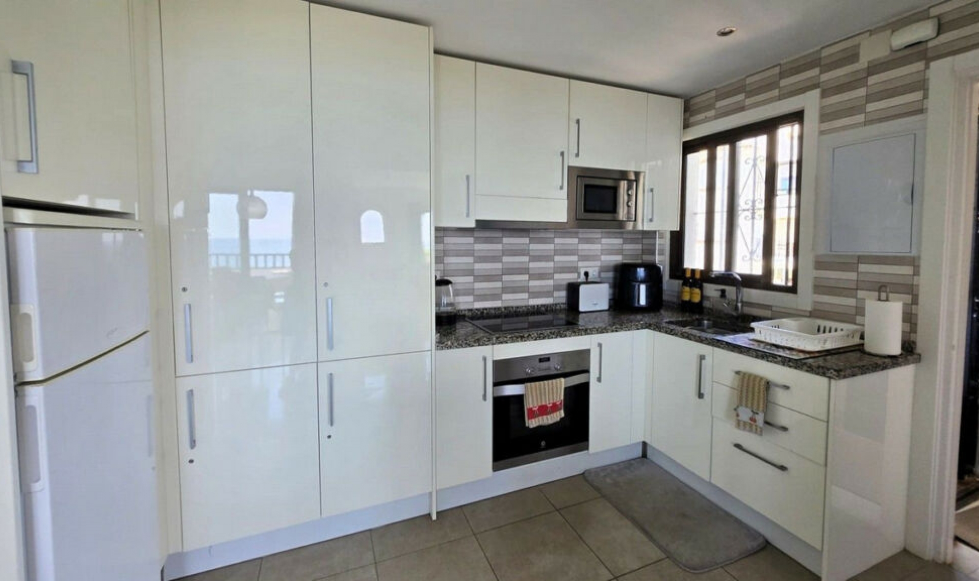 Resale - Apartment -
La Cala de Mijas