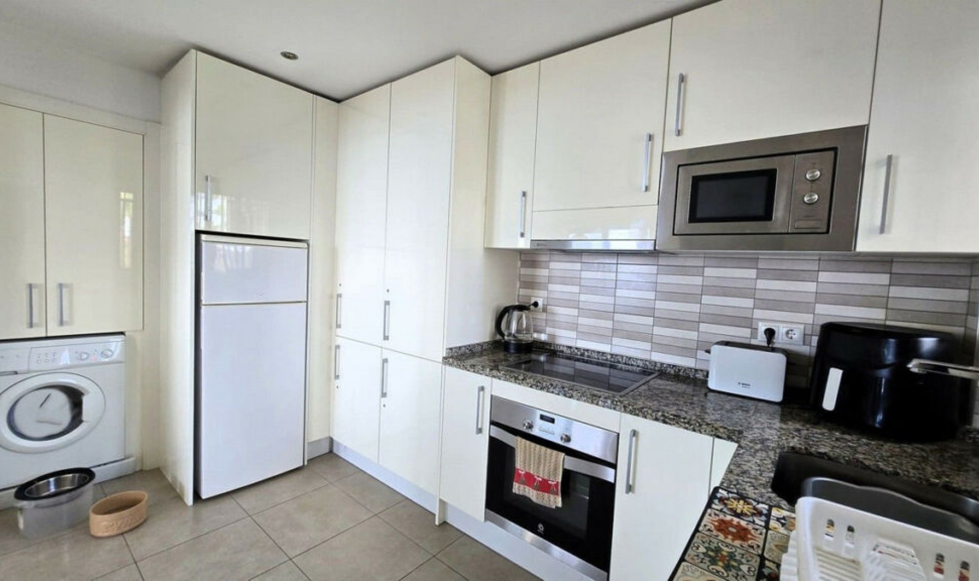 Resale - Apartment -
La Cala de Mijas