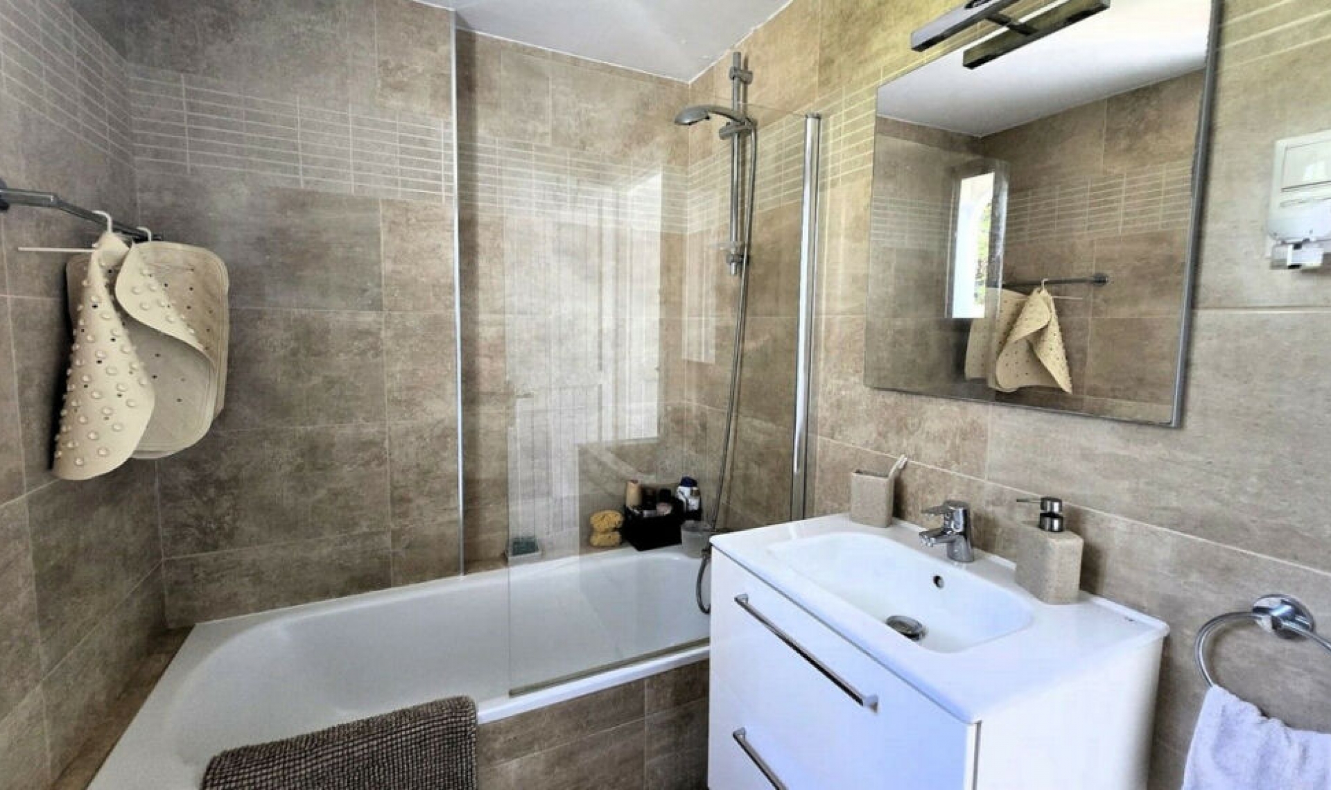 Resale - Apartment -
La Cala de Mijas