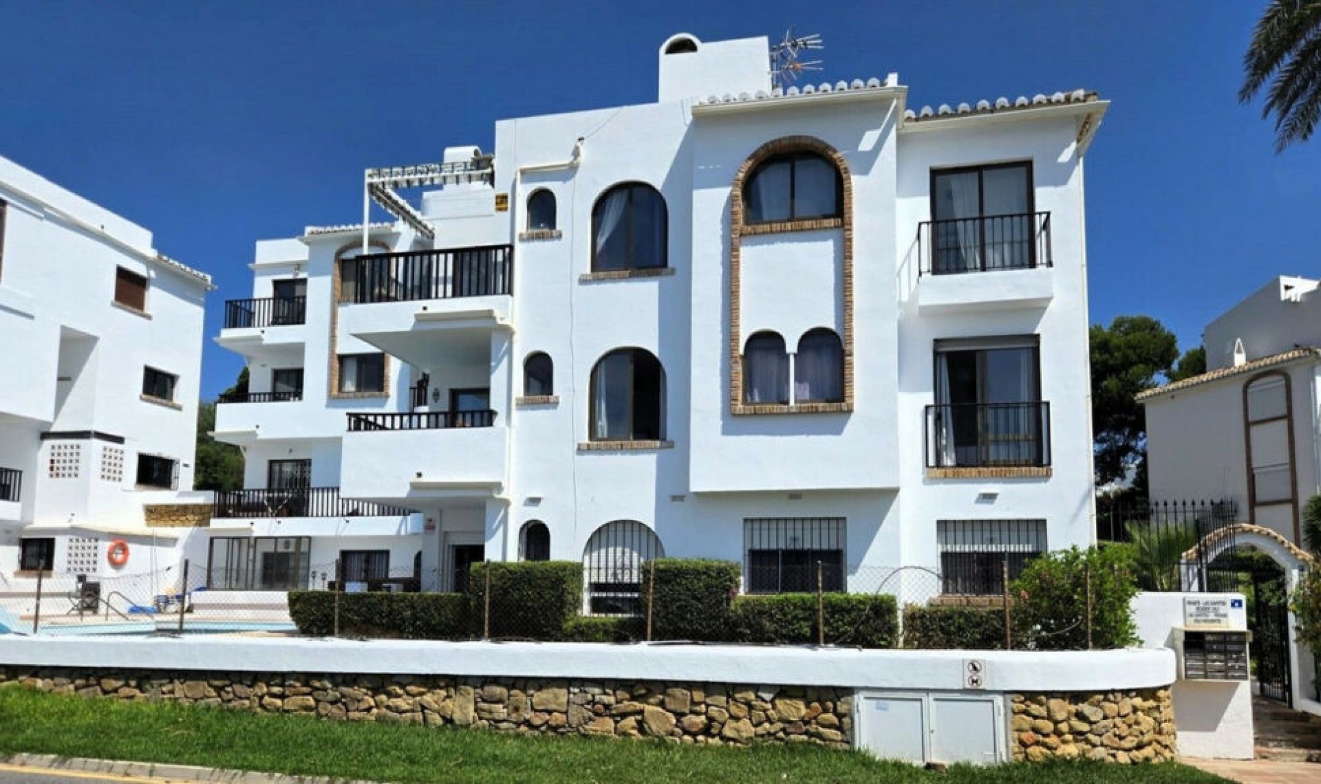 Resale - Apartment -
La Cala de Mijas