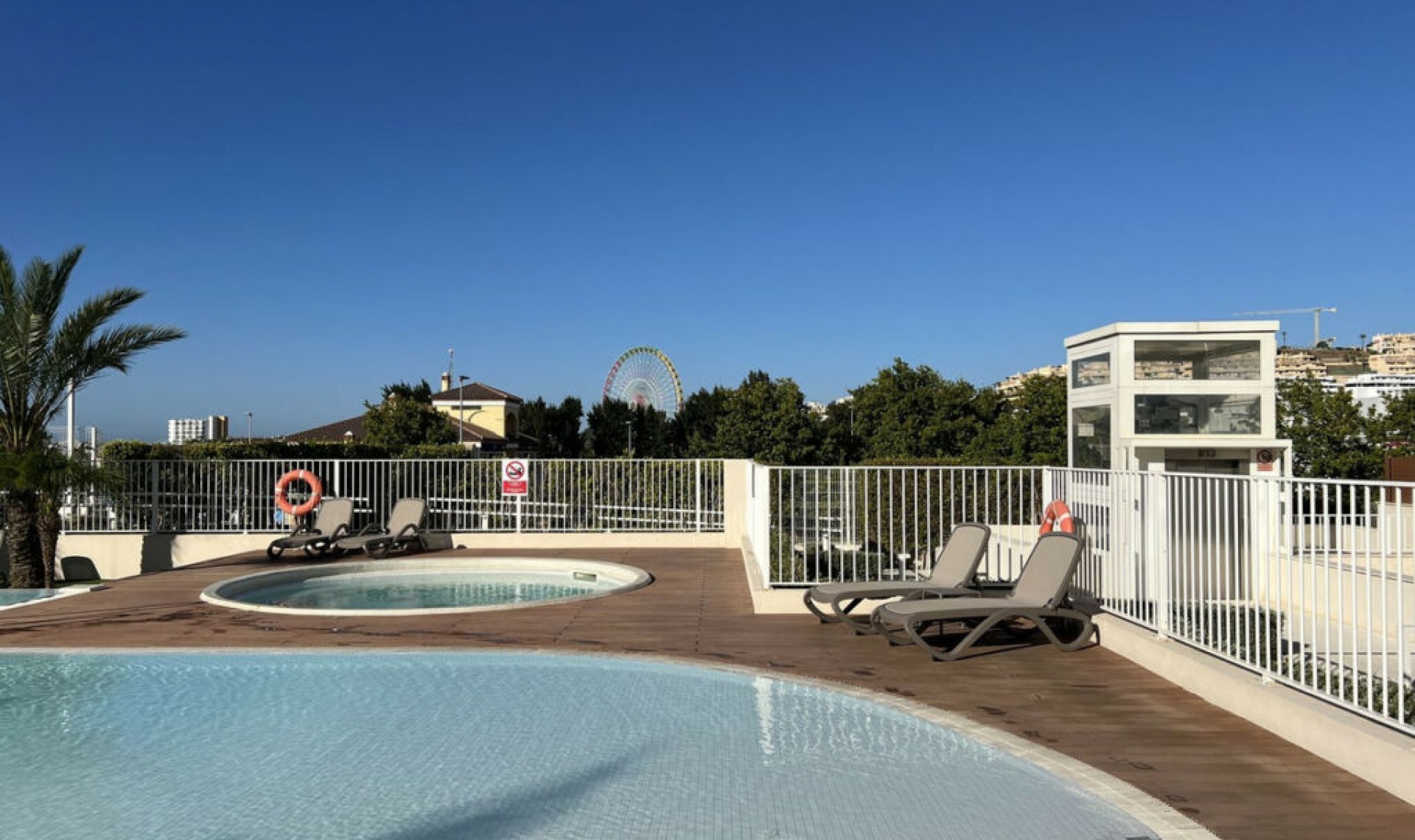 Resale - Apartment -
La Cala de Mijas