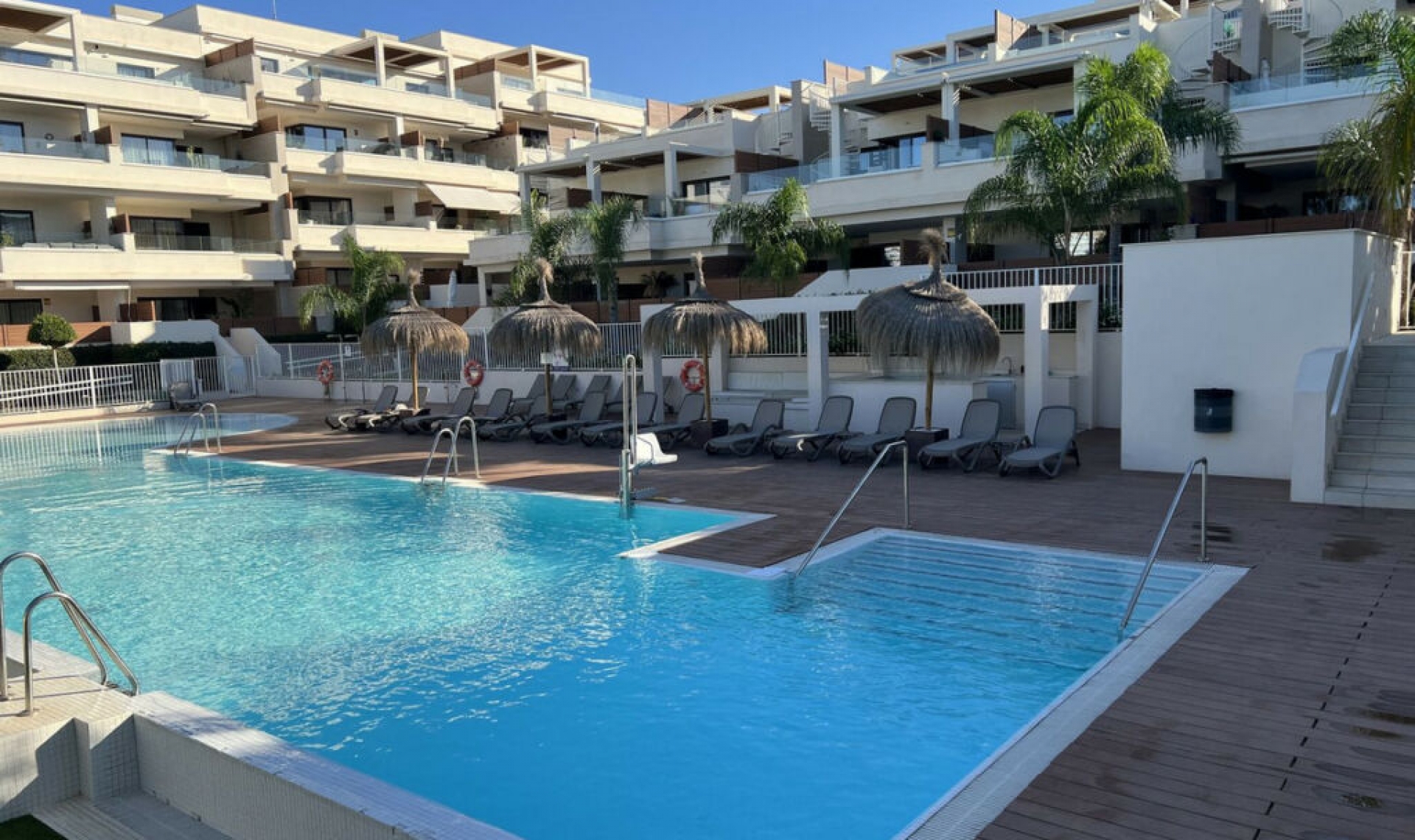 Resale - Apartment -
La Cala de Mijas
