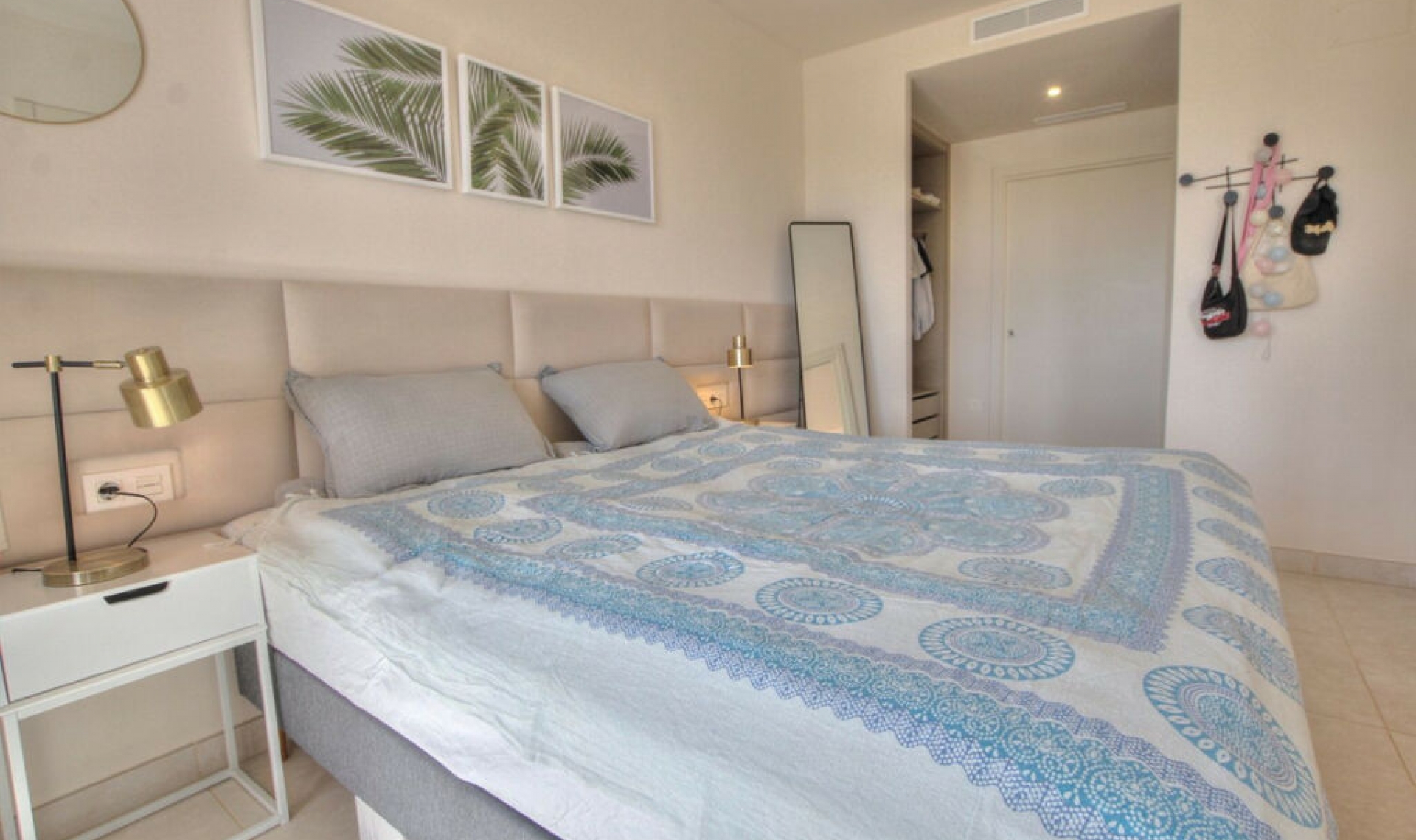 Resale - Apartment -
La Cala de Mijas