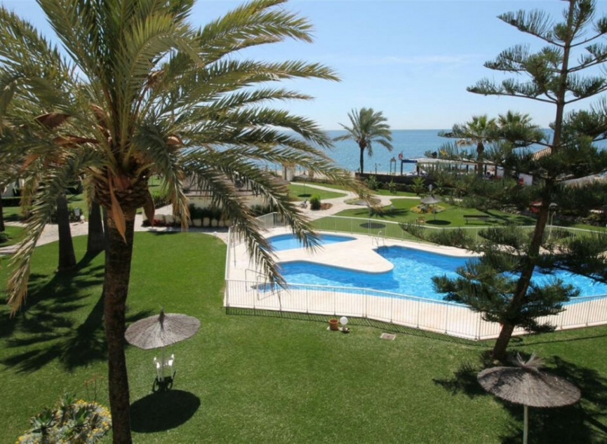Resale - Apartment -
La Cala de Mijas