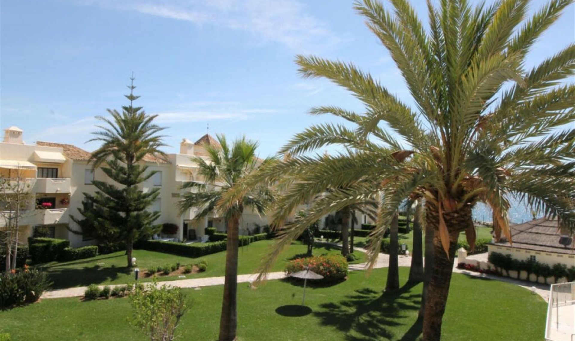 Resale - Apartment -
La Cala de Mijas