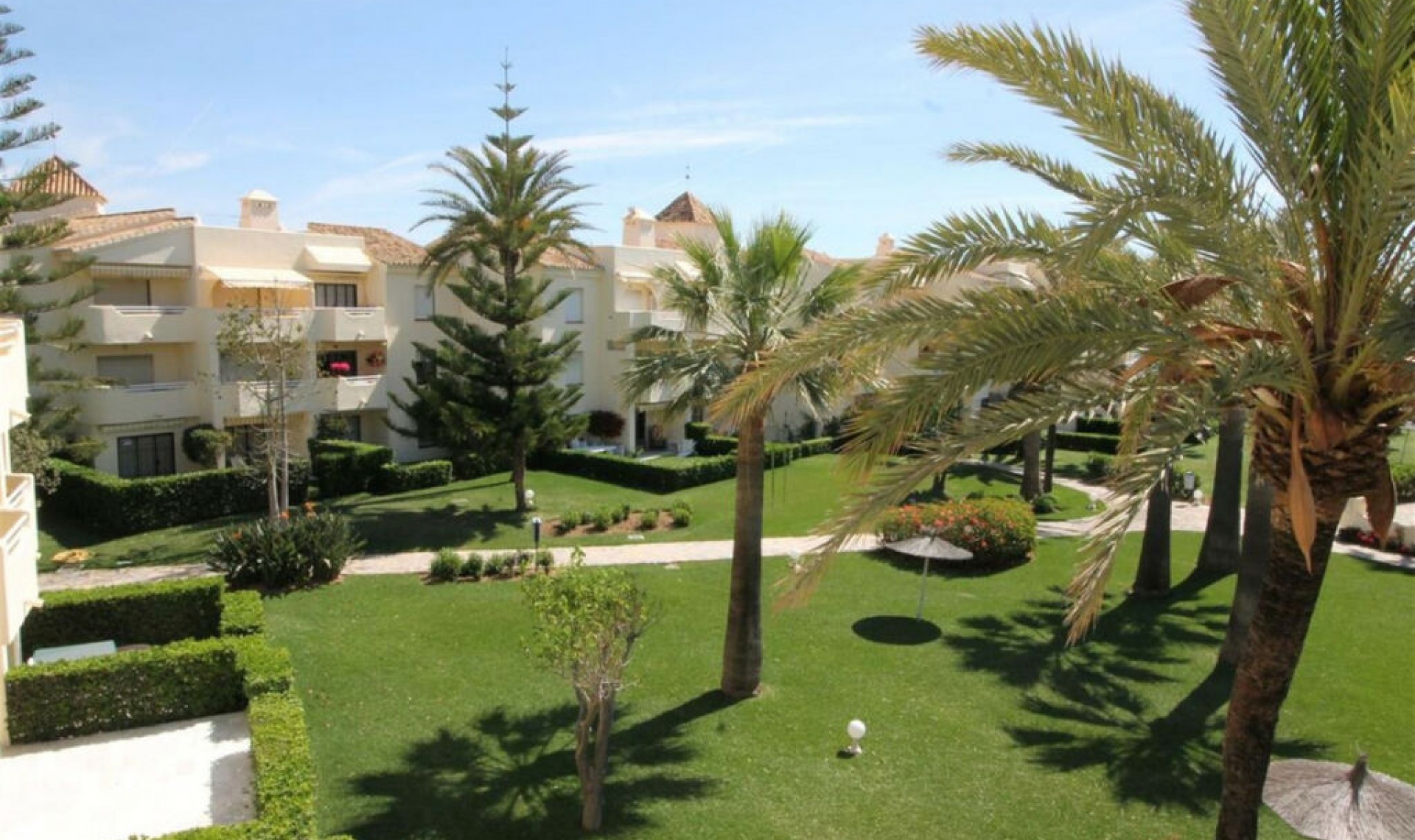 Resale - Apartment -
La Cala de Mijas