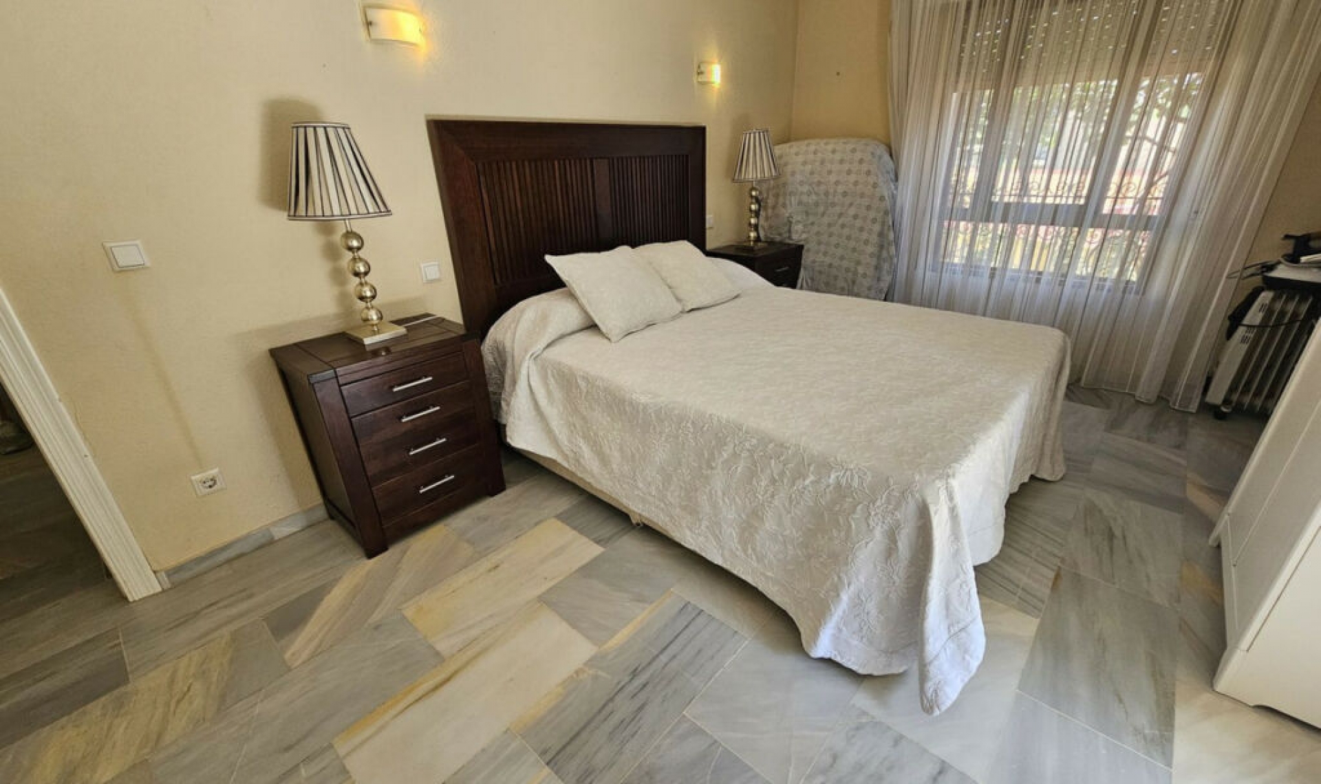 Resale - Apartment -
La Cala de Mijas