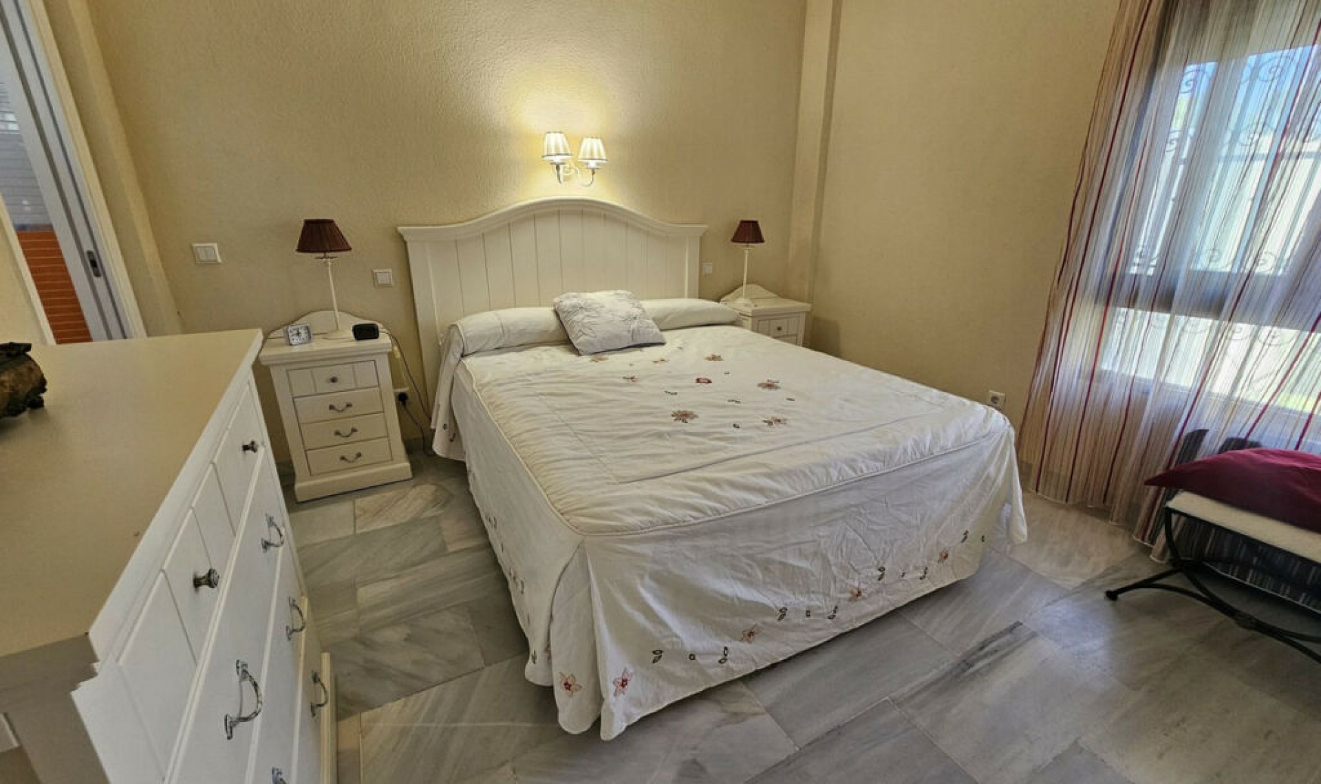 Resale - Apartment -
La Cala de Mijas