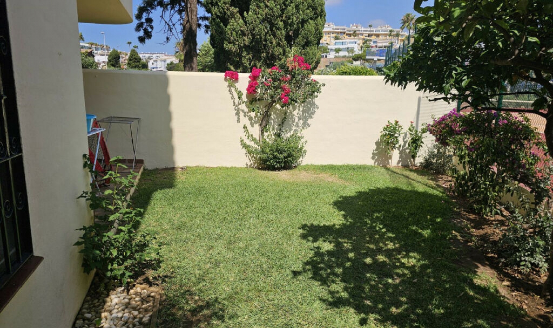 Resale - Apartment -
La Cala de Mijas
