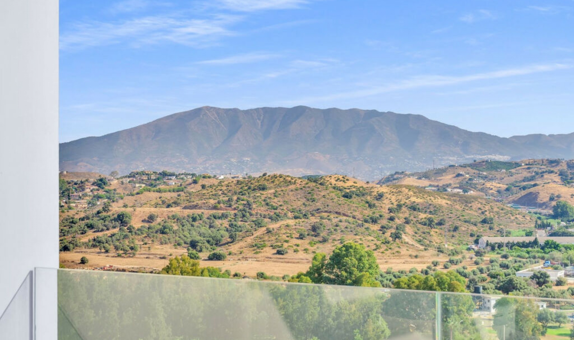 Resale - Apartment -
La Cala de Mijas