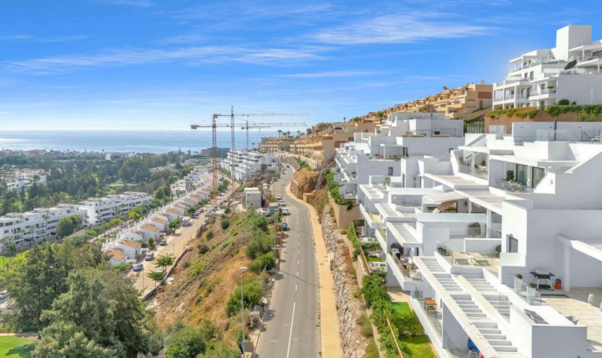 Resale - Apartment -
La Cala de Mijas