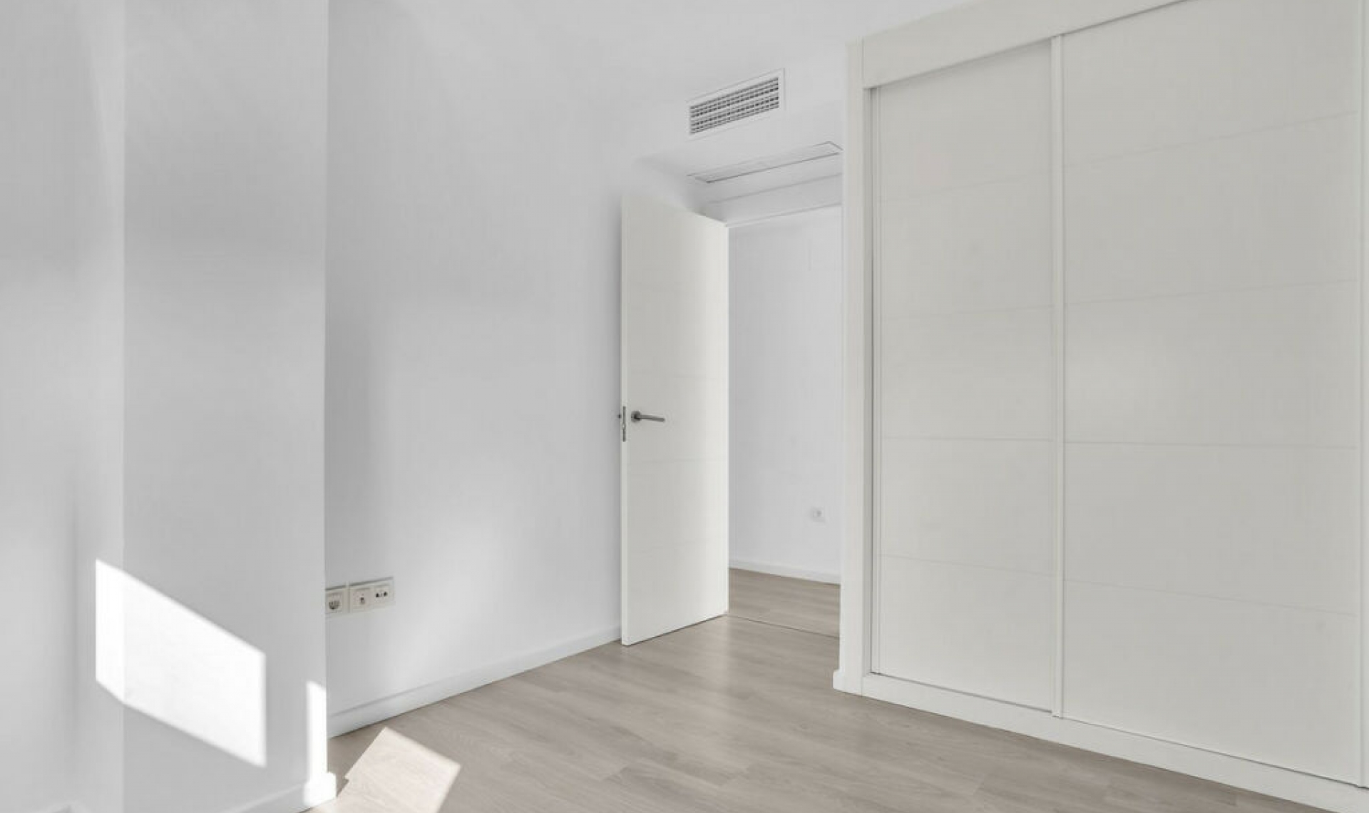 Resale - Apartment -
La Cala de Mijas