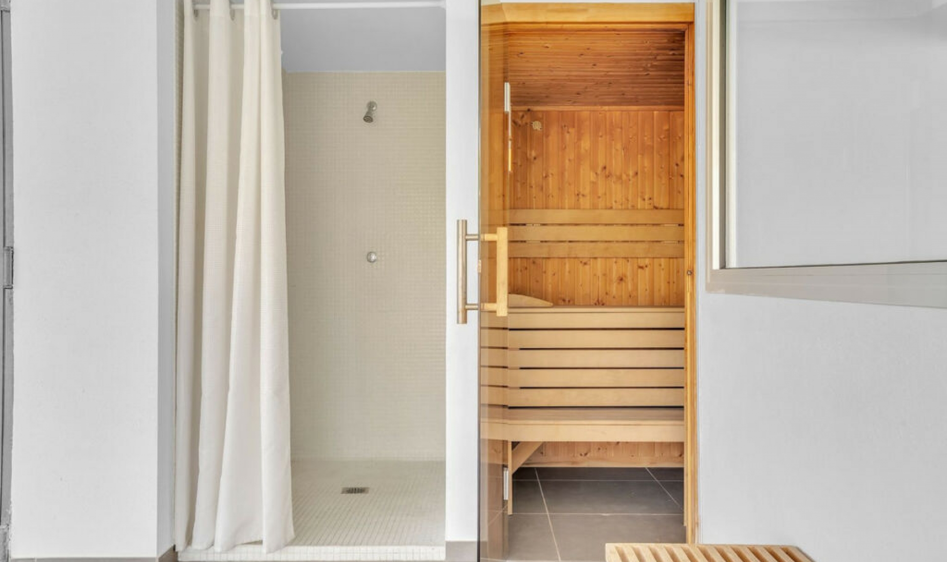 Resale - Apartment -
La Cala de Mijas