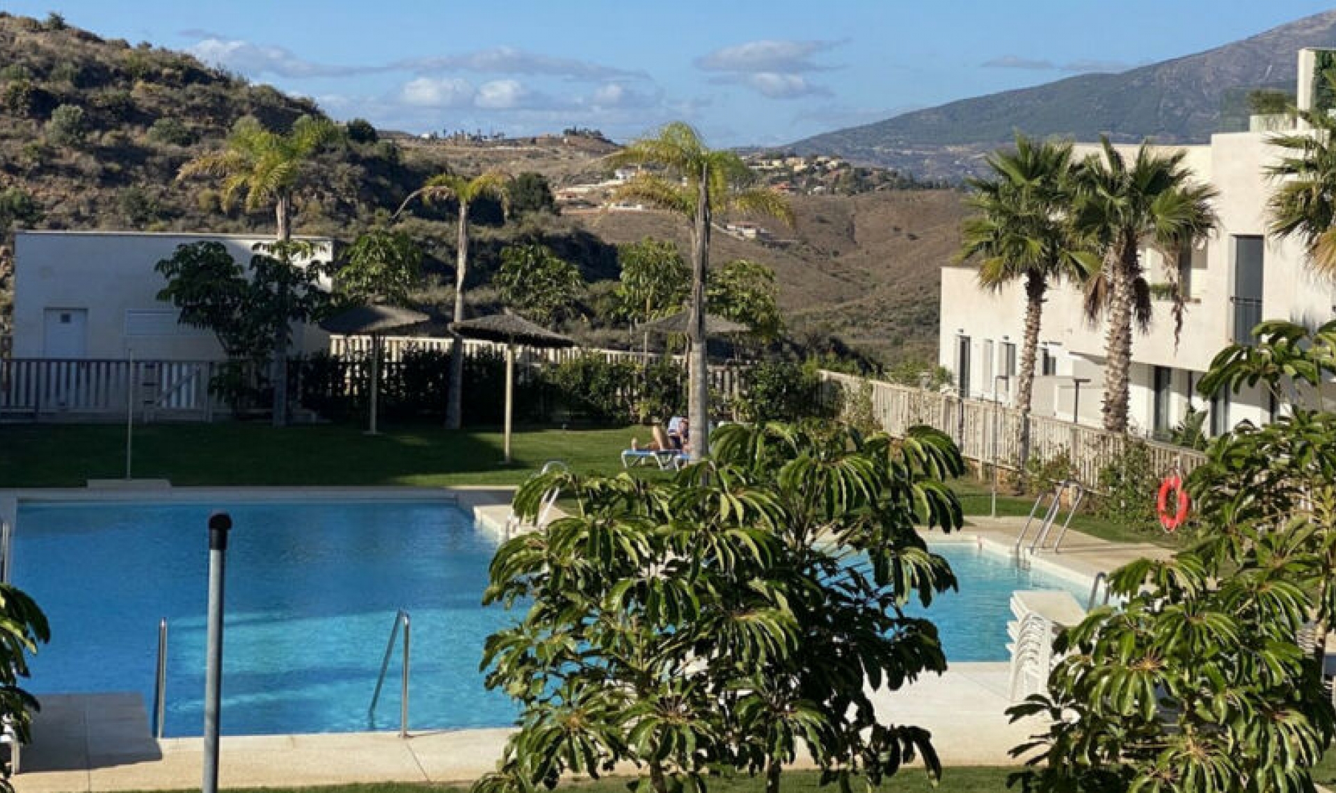 Resale - Apartment -
La Cala de Mijas