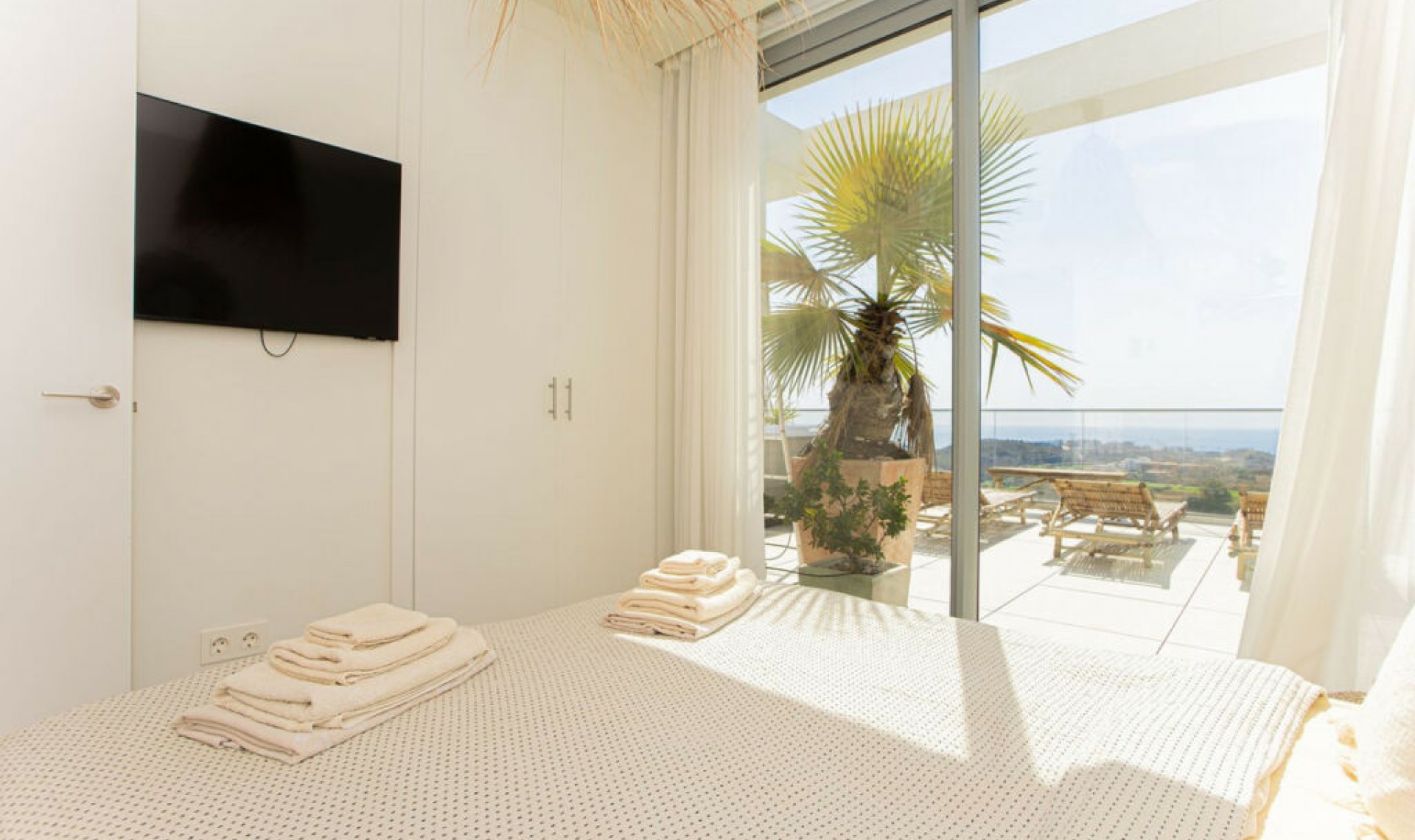 Resale - Apartment -
La Cala de Mijas