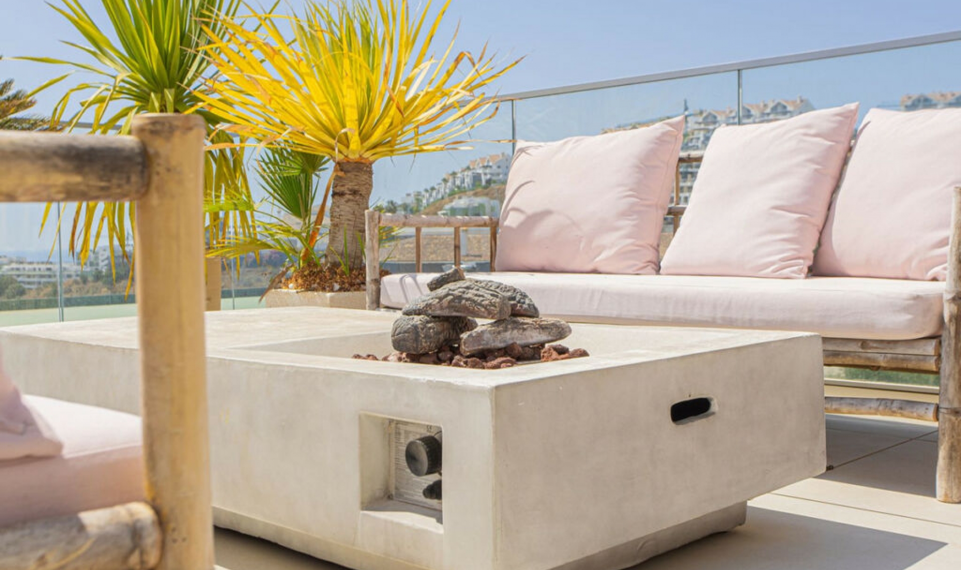 Resale - Apartment -
La Cala de Mijas