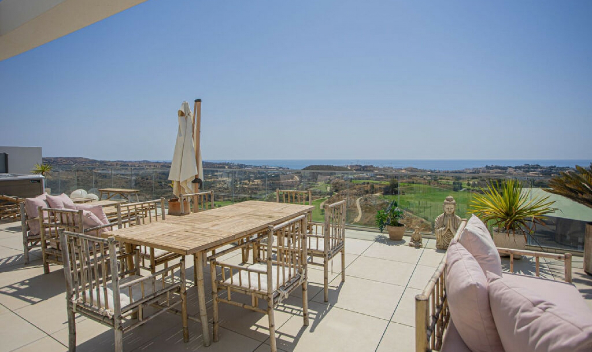 Resale - Apartment -
La Cala de Mijas