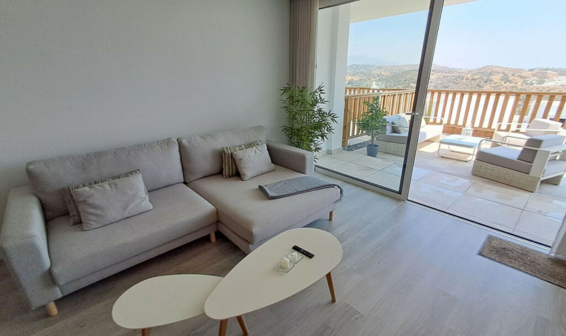 Resale - Apartment -
La Cala de Mijas