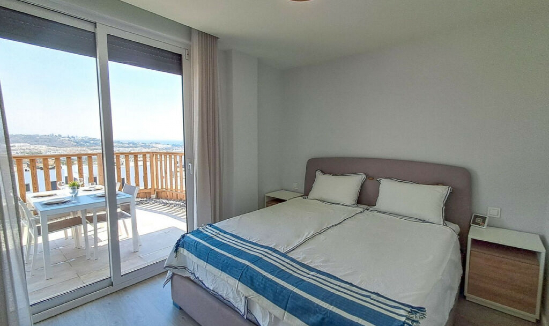 Resale - Apartment -
La Cala de Mijas
