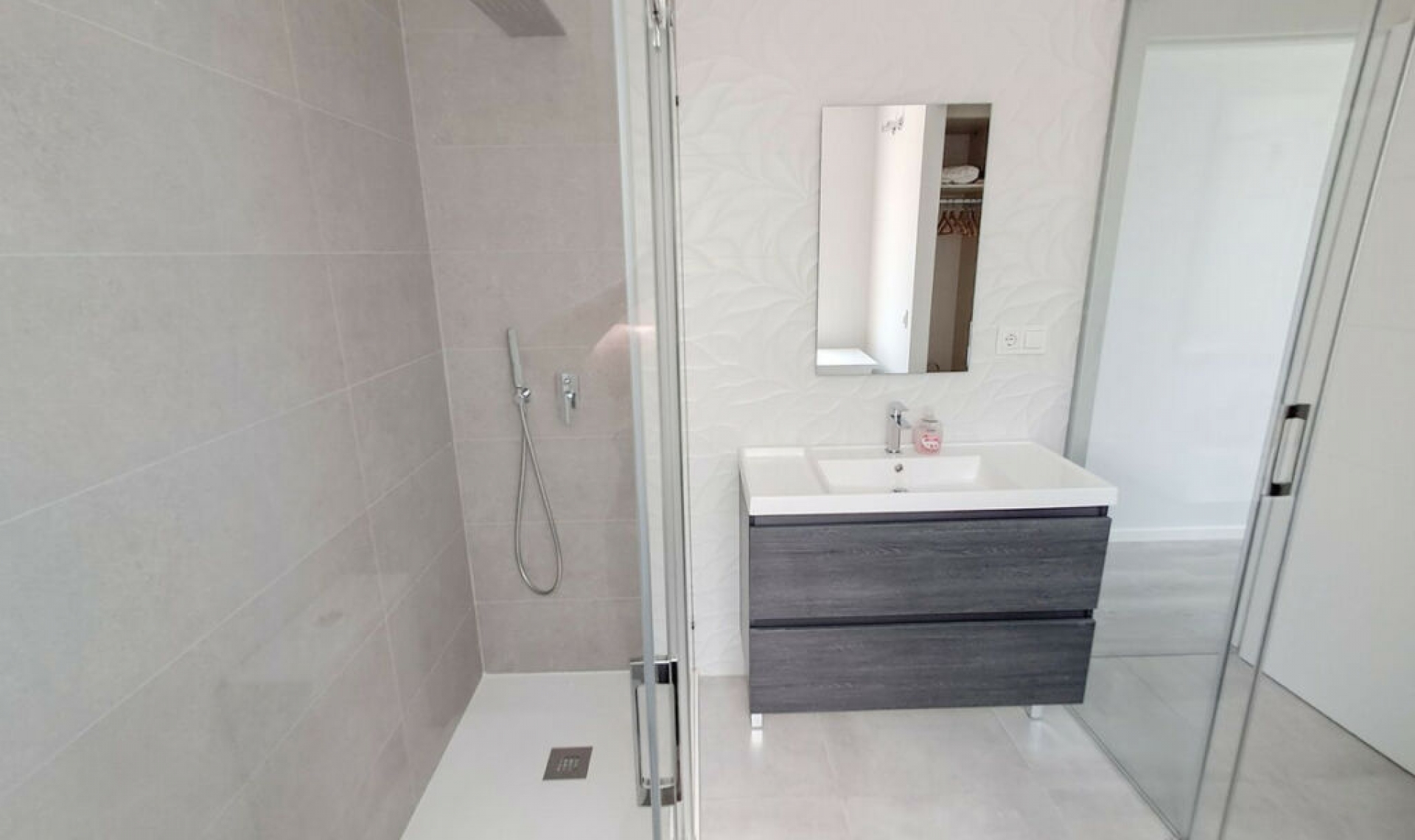 Resale - Apartment -
La Cala de Mijas