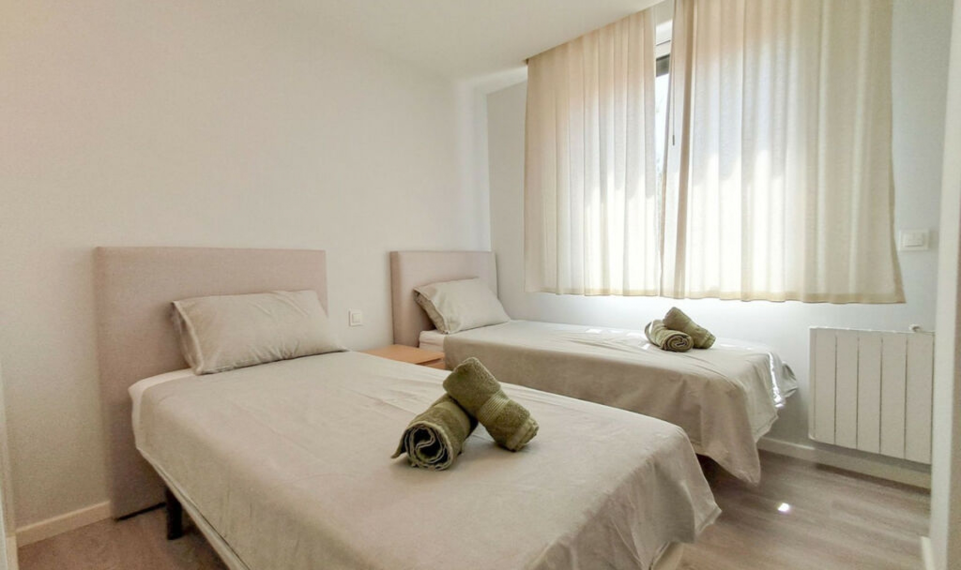 Resale - Apartment -
La Cala de Mijas