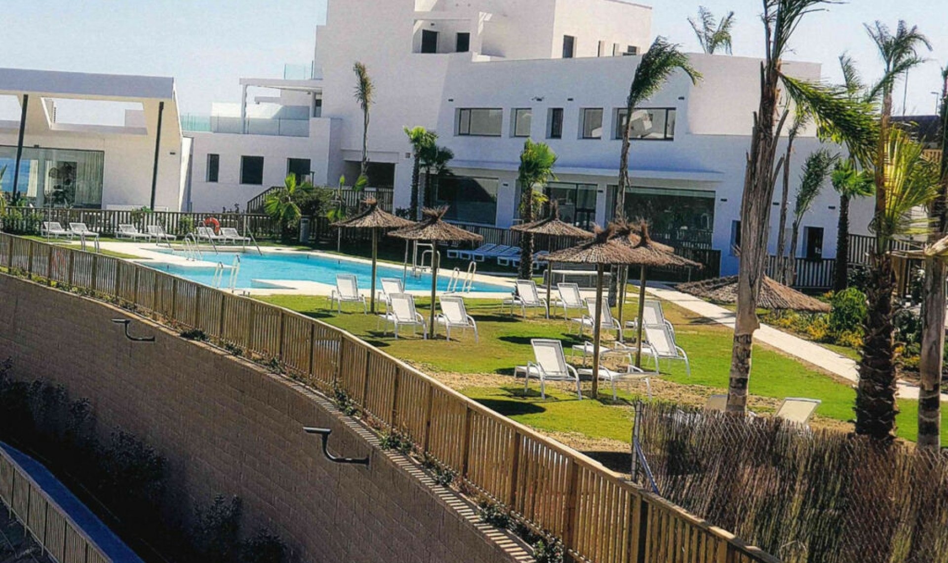 Resale - Apartment -
La Cala de Mijas