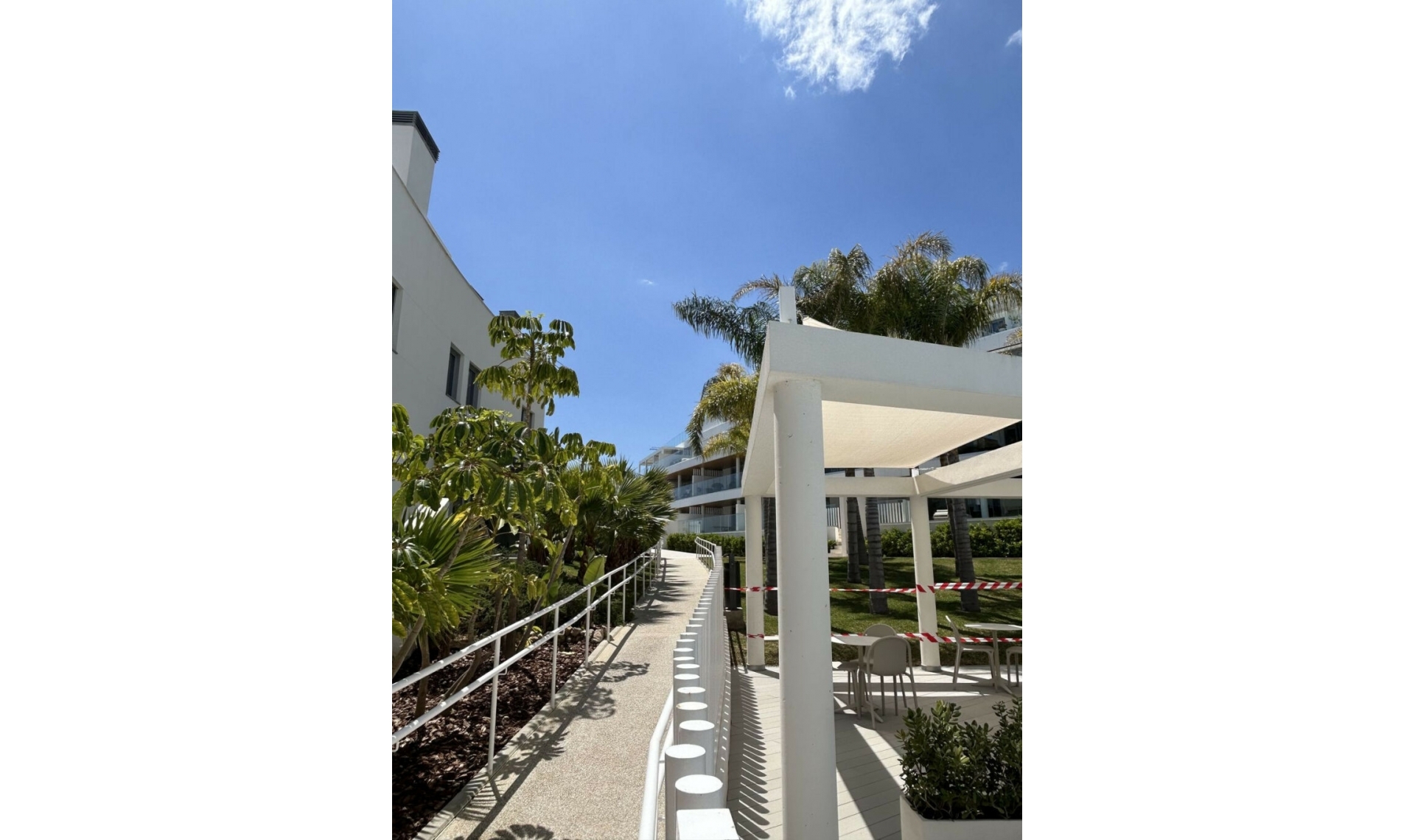 Resale - Apartment -
La Cala de Mijas