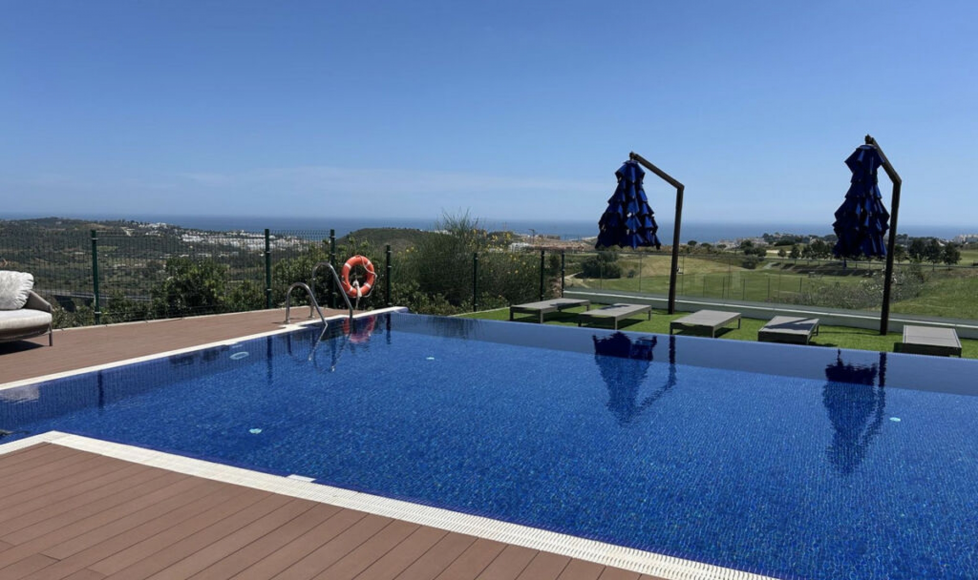 Resale - Apartment -
La Cala de Mijas