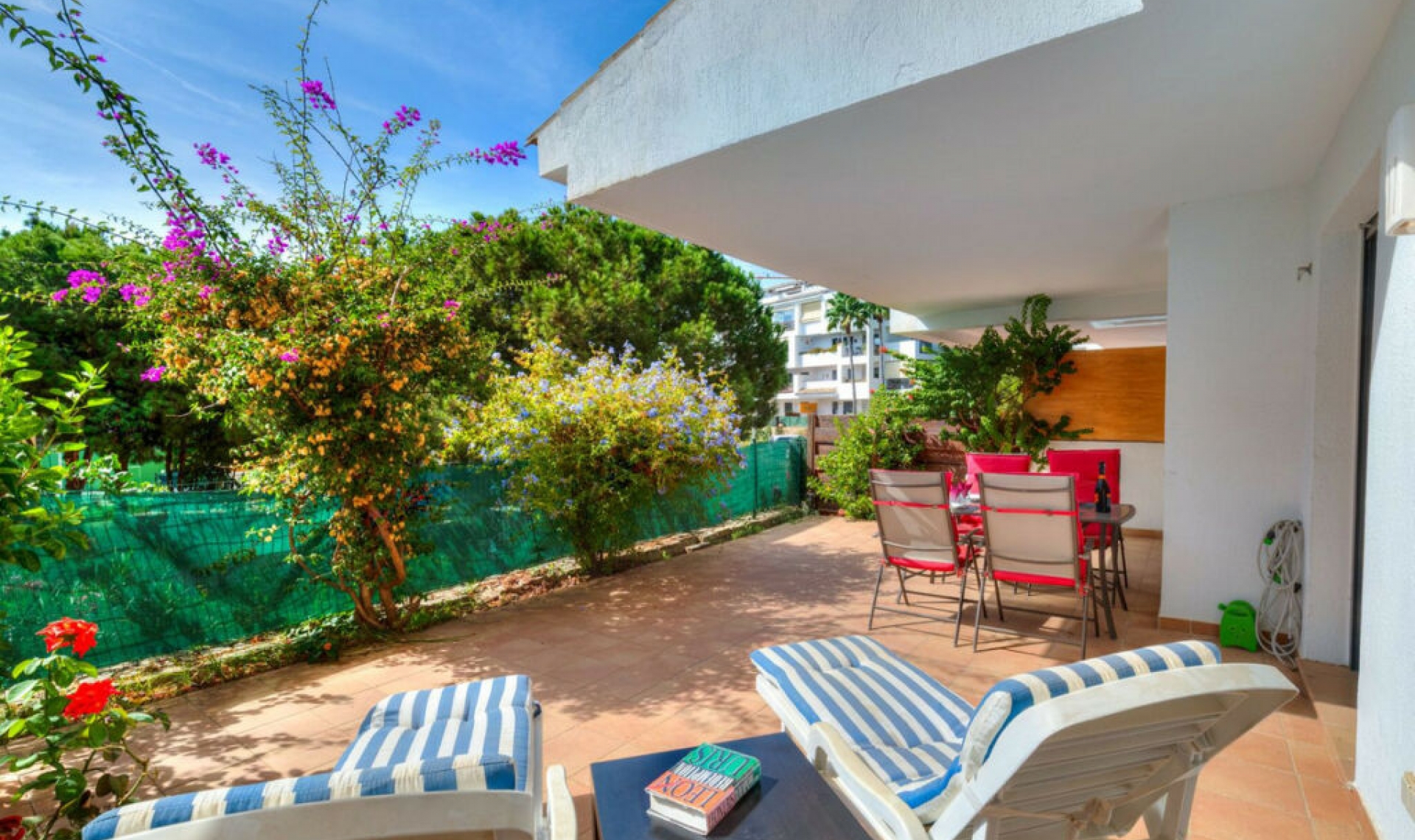 Resale - Apartment -
La Cala de Mijas