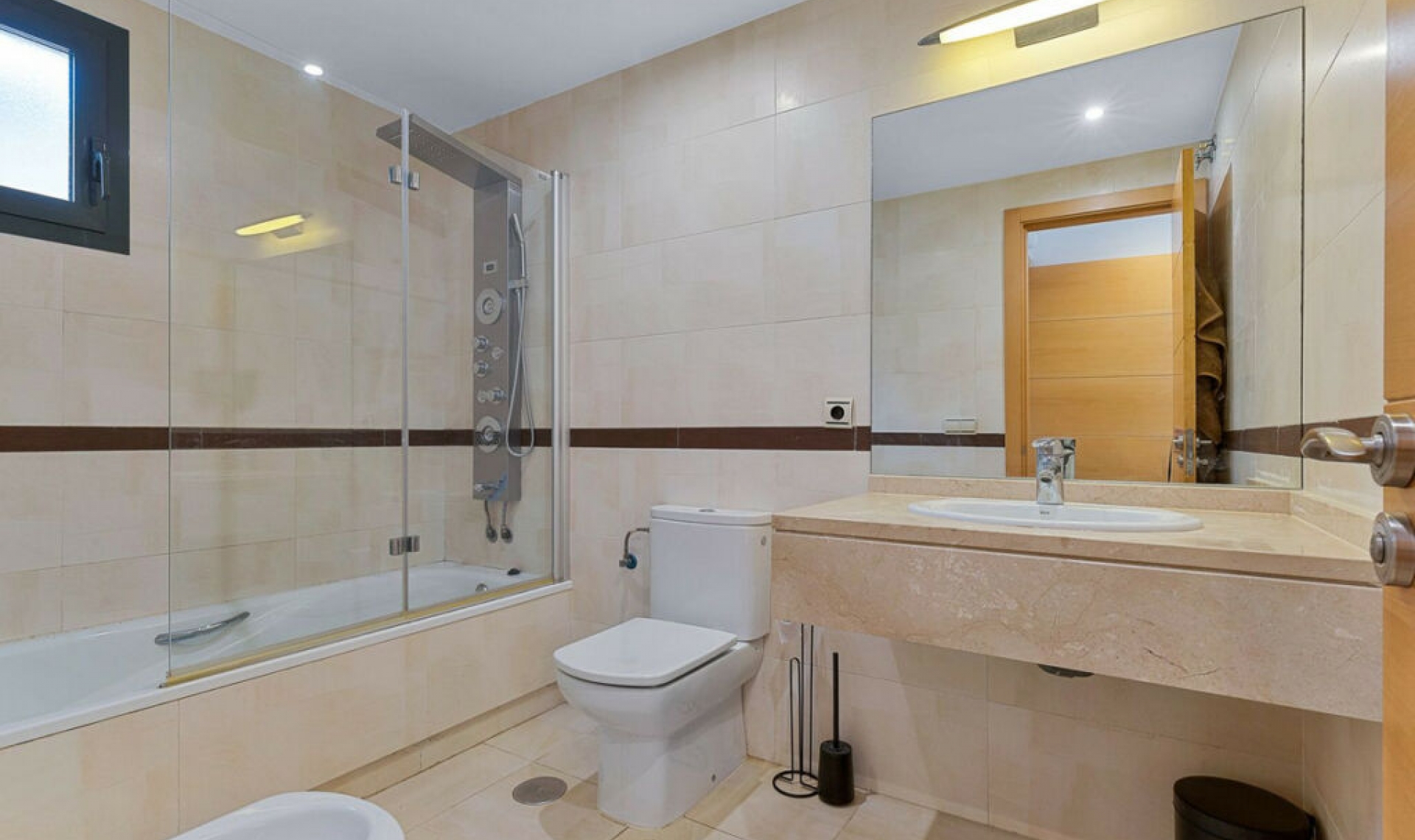 Resale - Apartment -
La Cala de Mijas