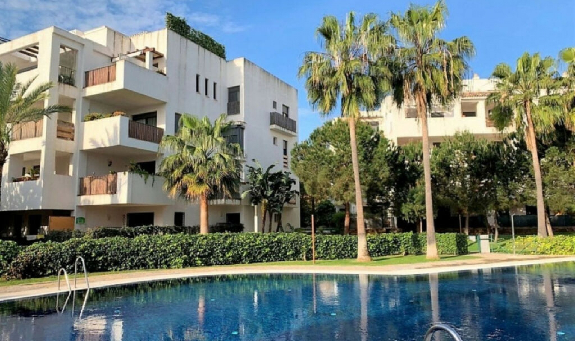 Resale - Apartment -
La Cala de Mijas