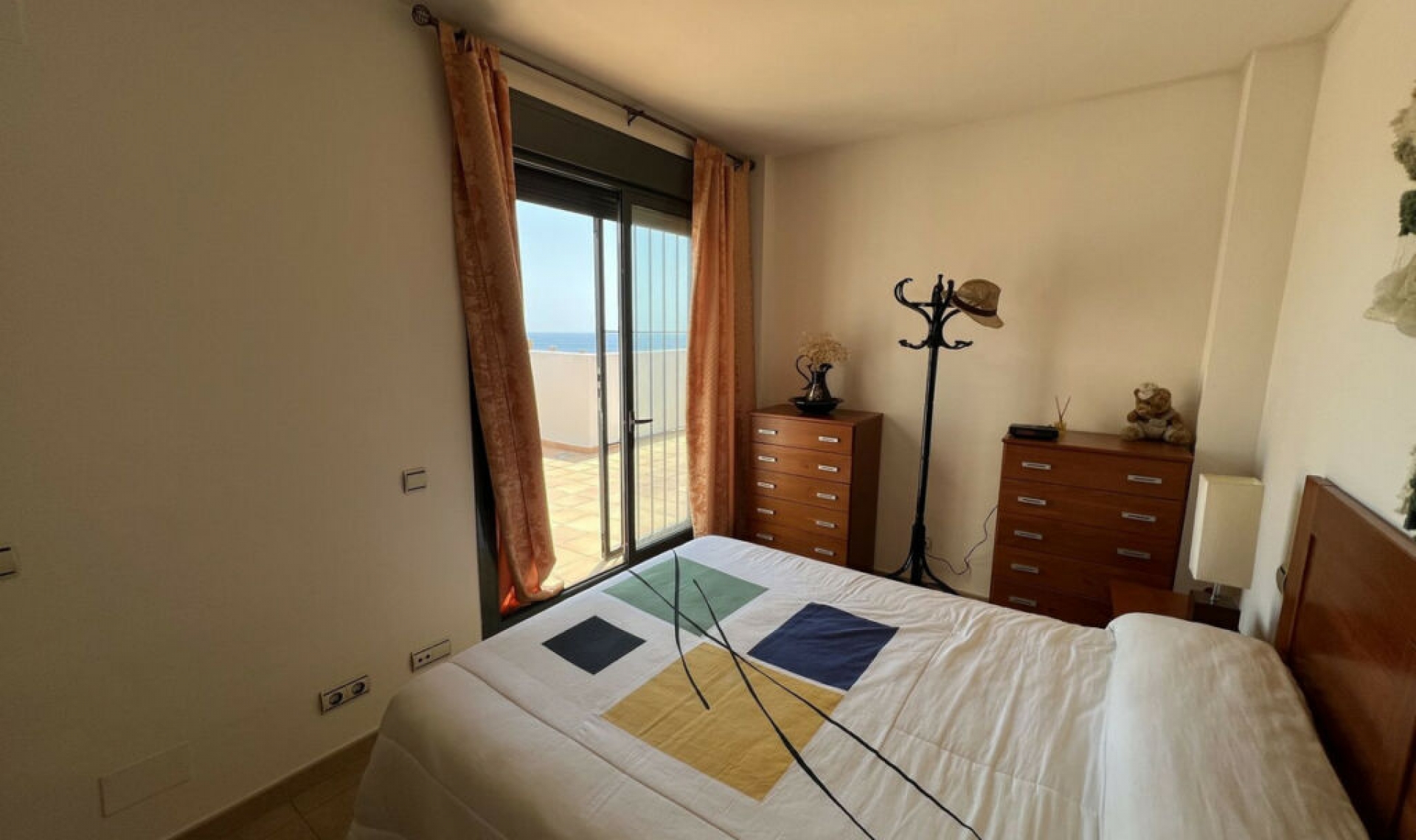 Resale - Apartment -
La Cala de Mijas