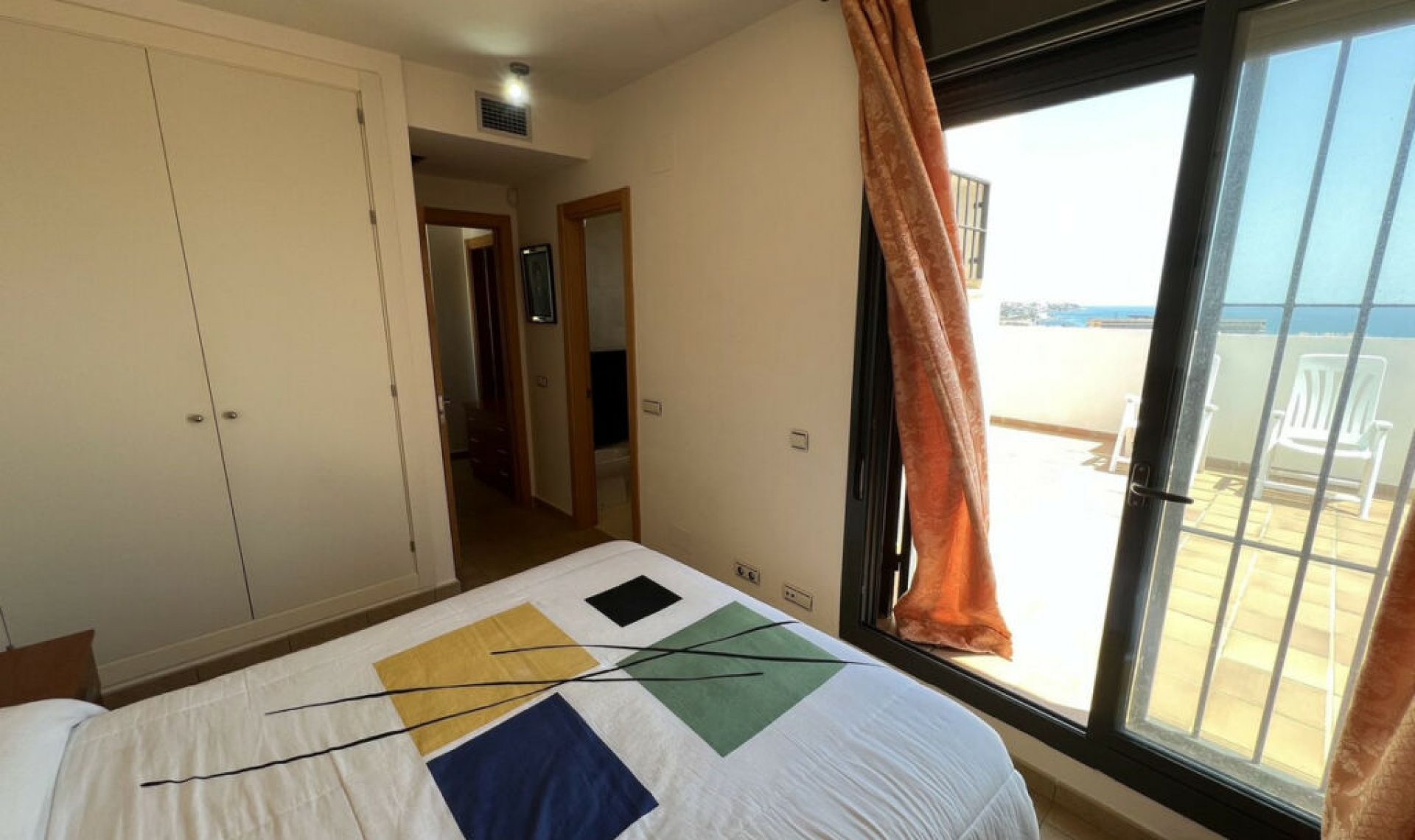 Resale - Apartment -
La Cala de Mijas