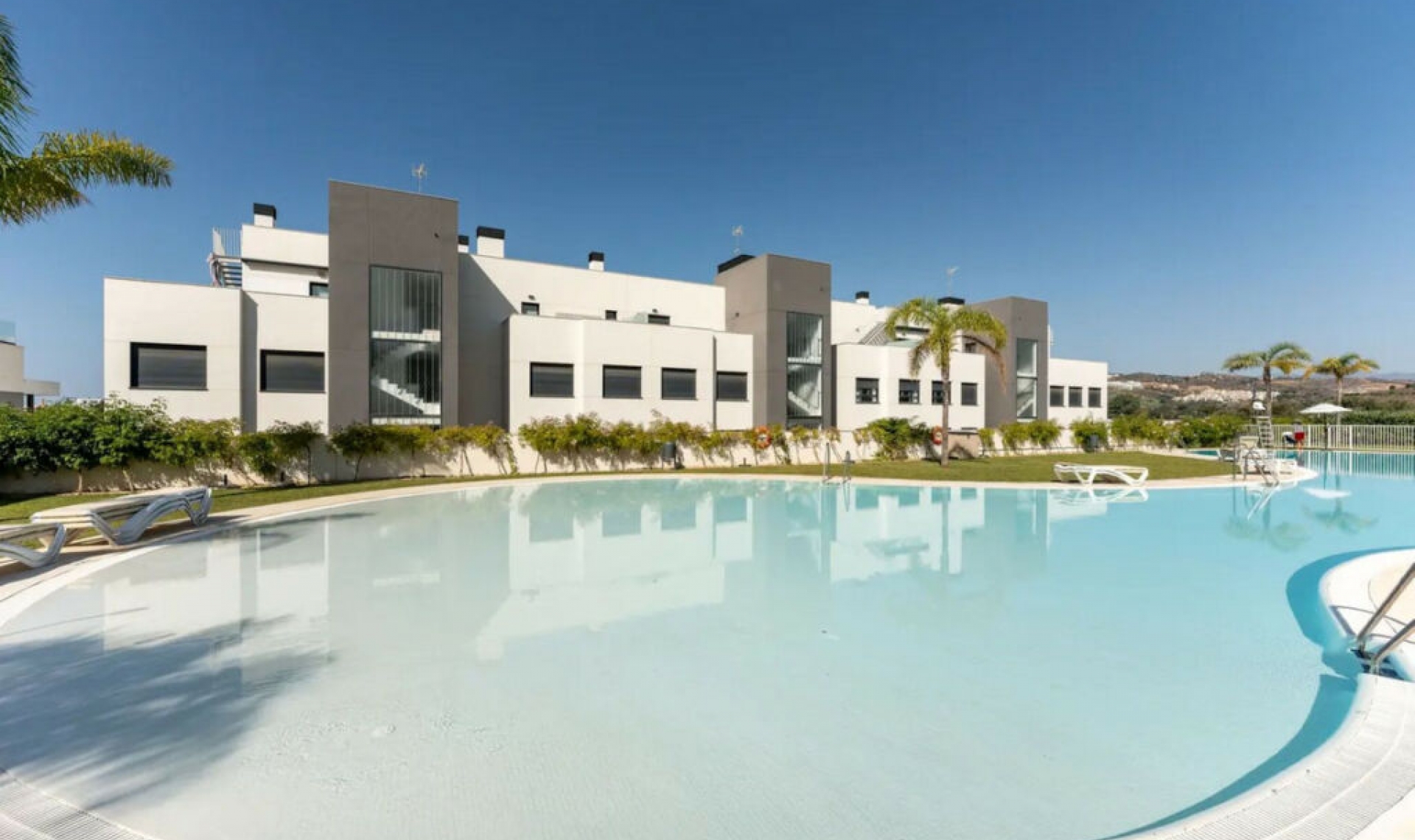 Resale - Apartment -
La Cala de Mijas
